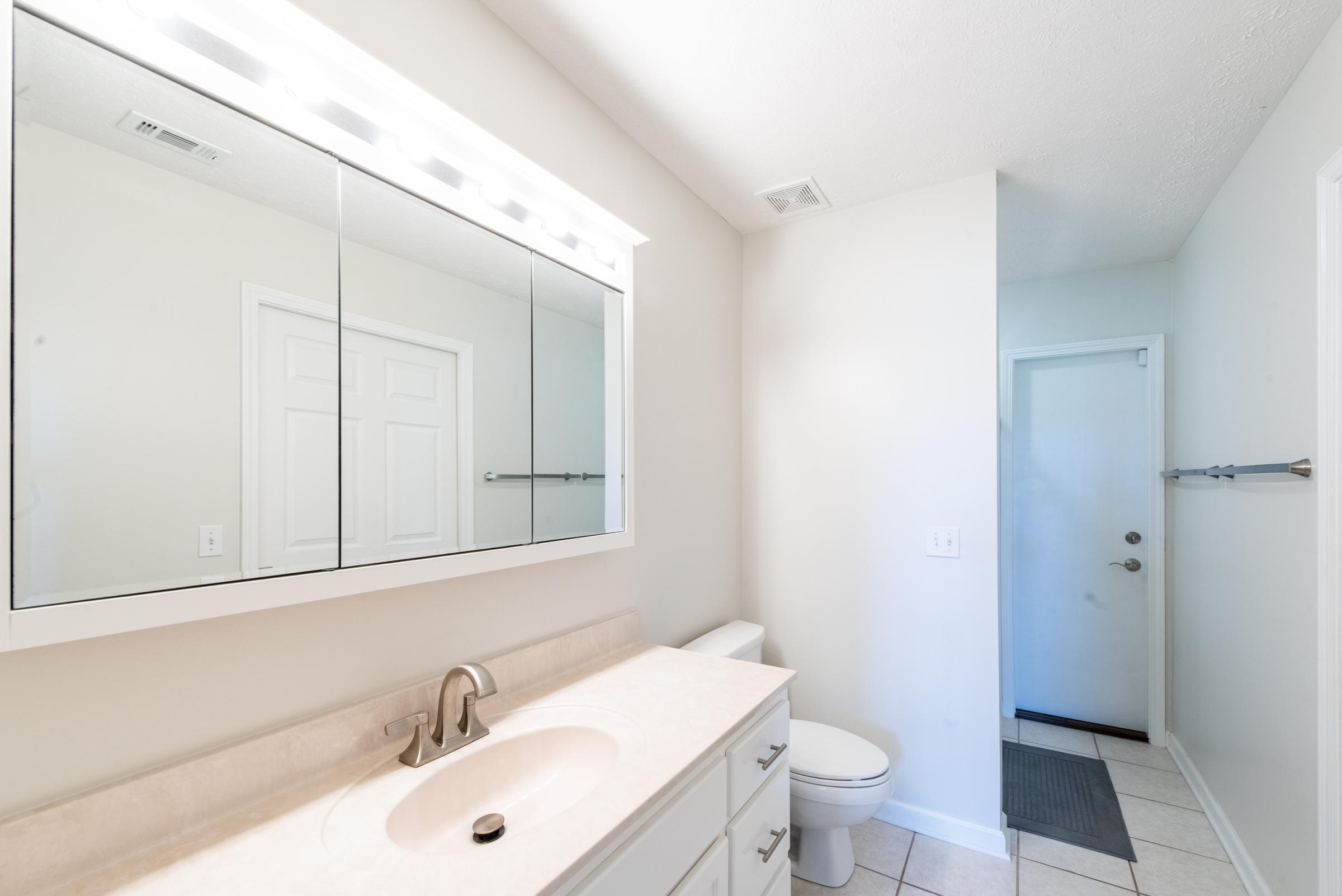 TIGER LAKE - Residential