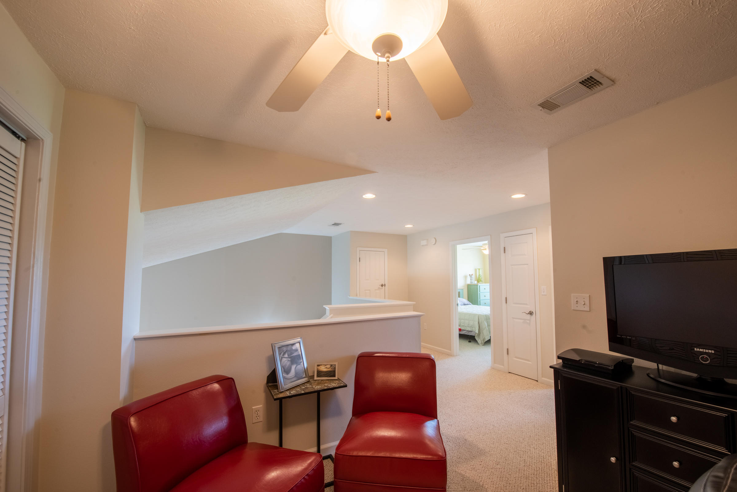 TIGER LAKE - Residential