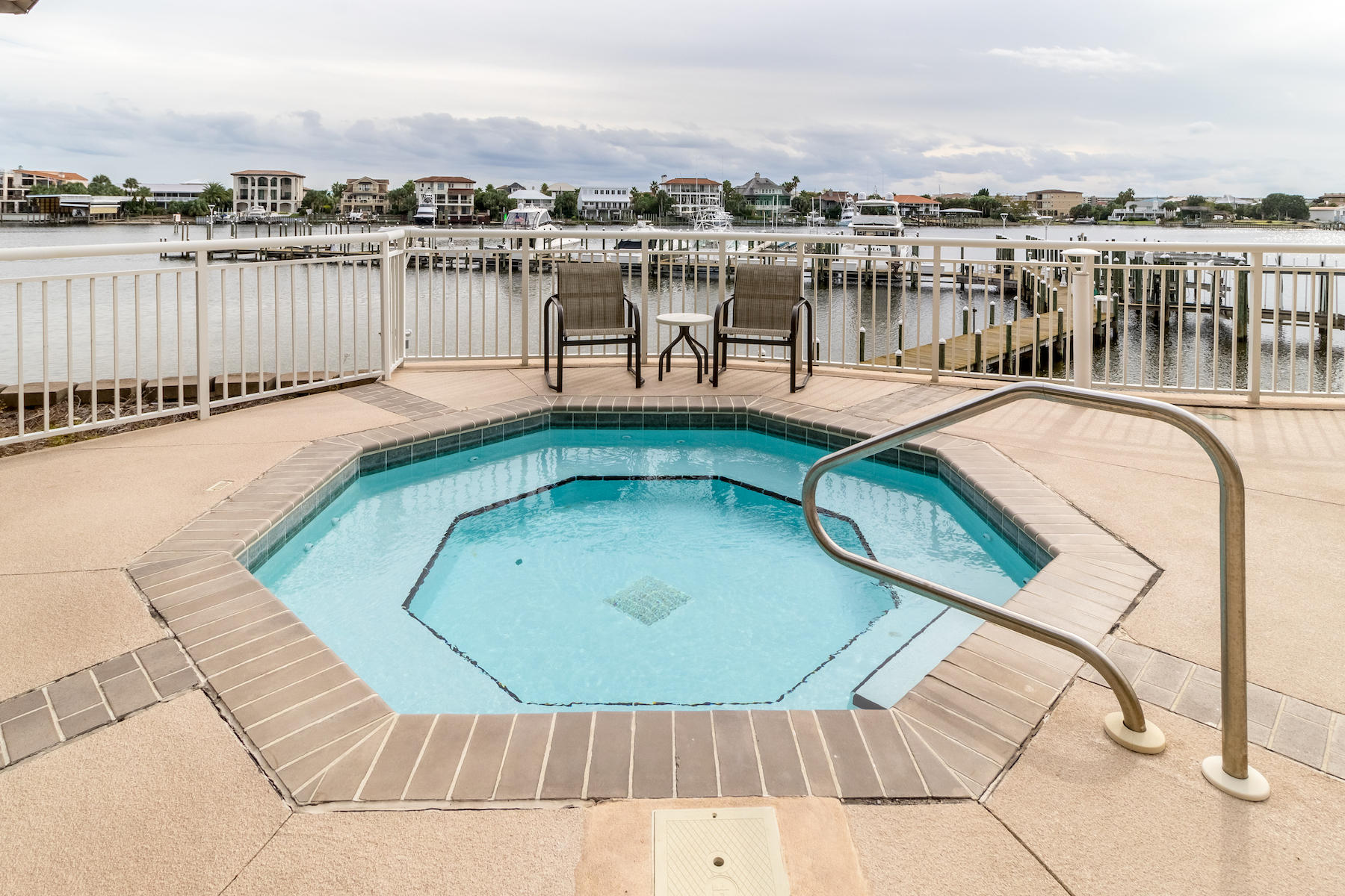 GRAND HARBOR - Residential