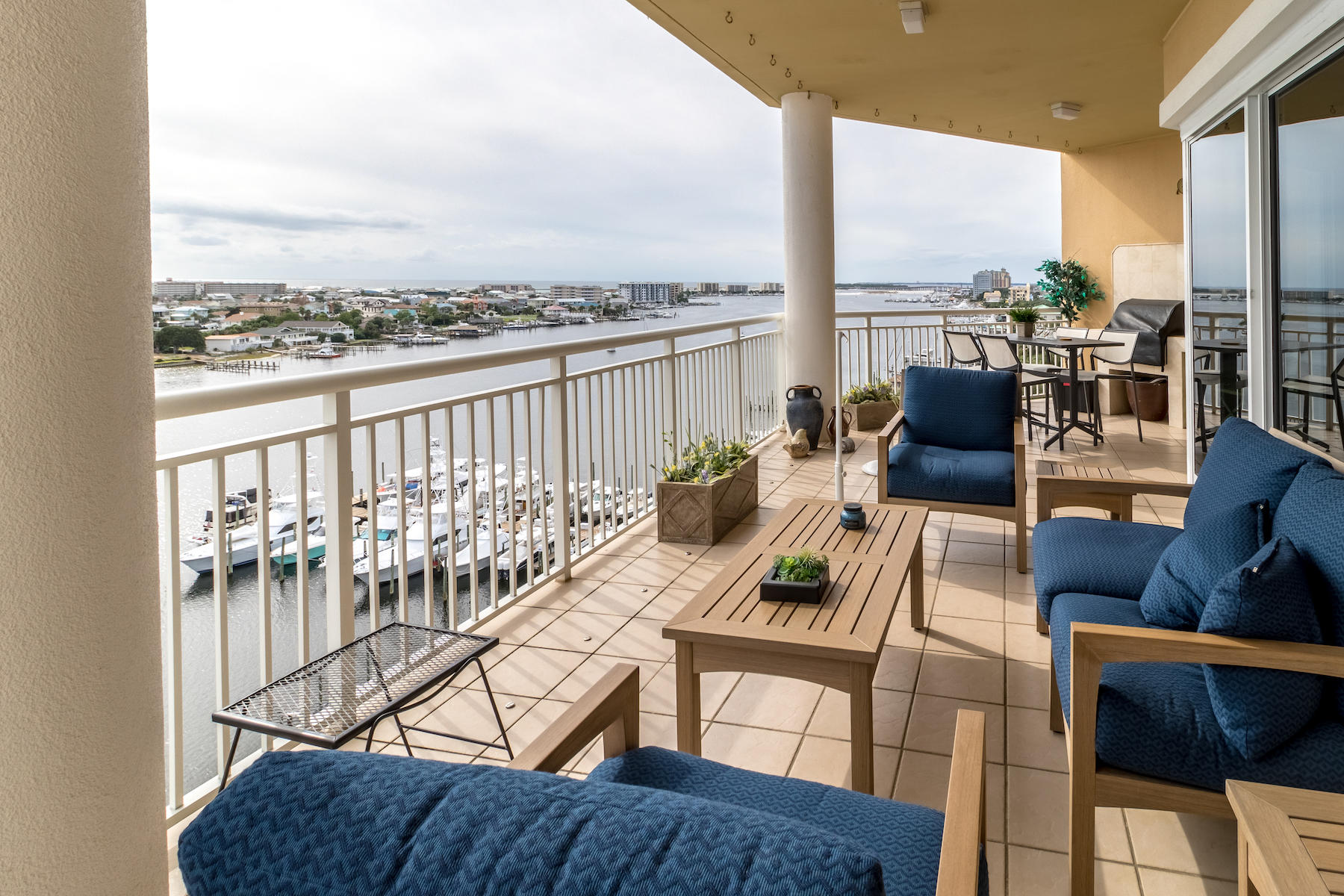 GRAND HARBOR - Residential