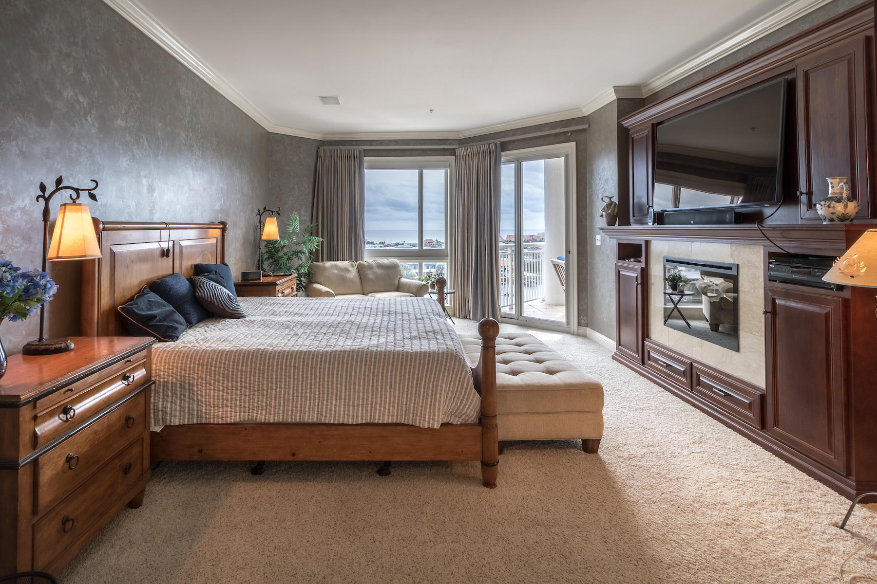 GRAND HARBOR - Residential