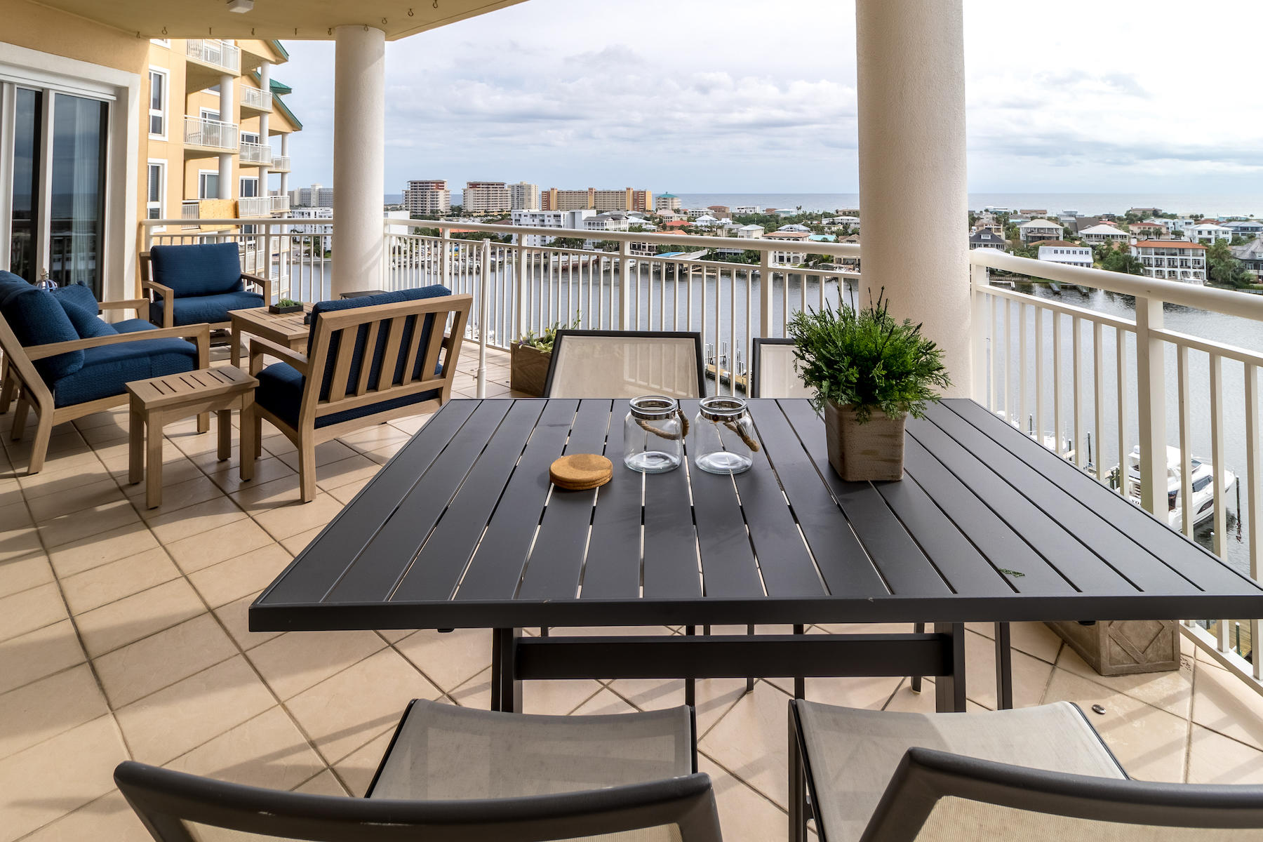 GRAND HARBOR - Residential