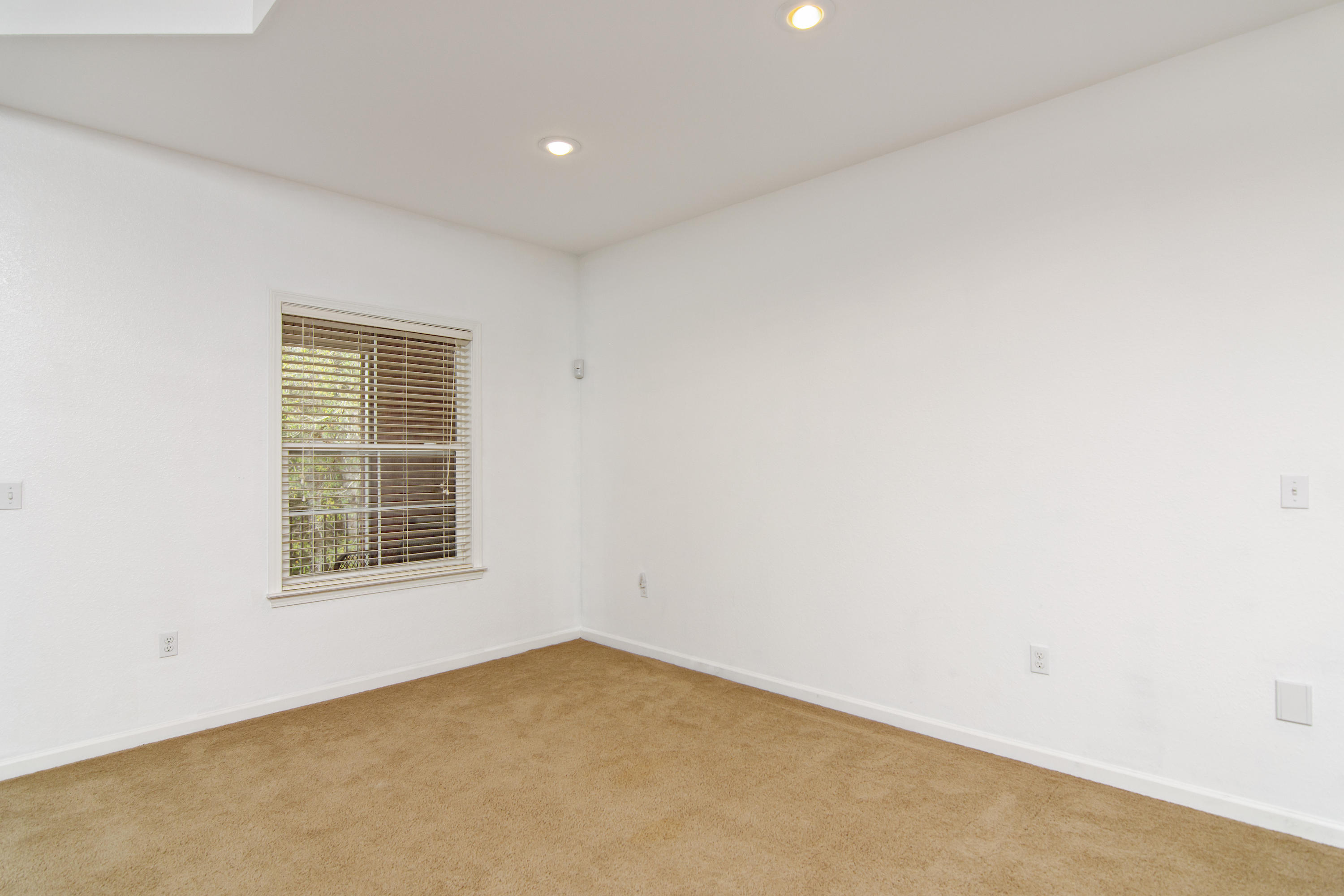 SHADOW PINES - Residential