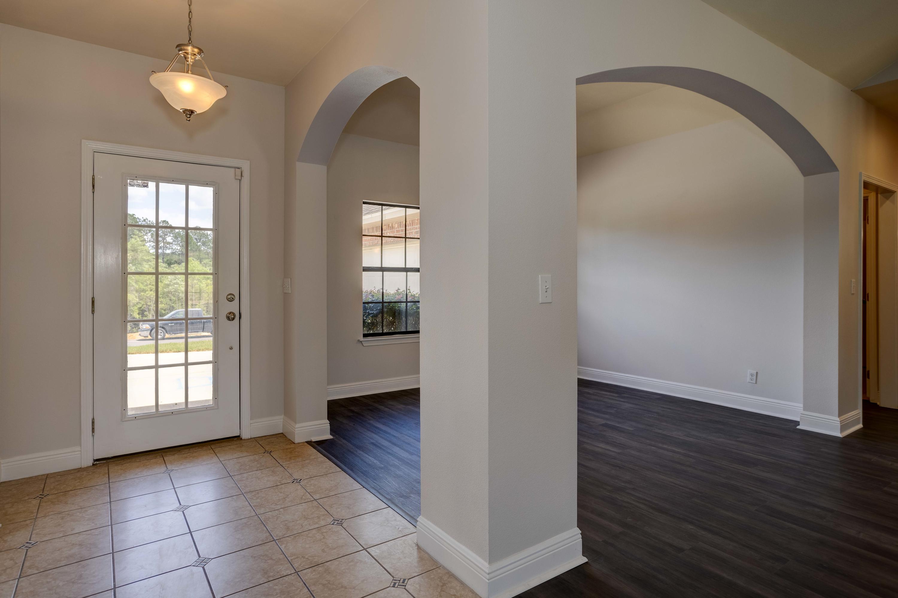 LAKERIDGE EST - Residential