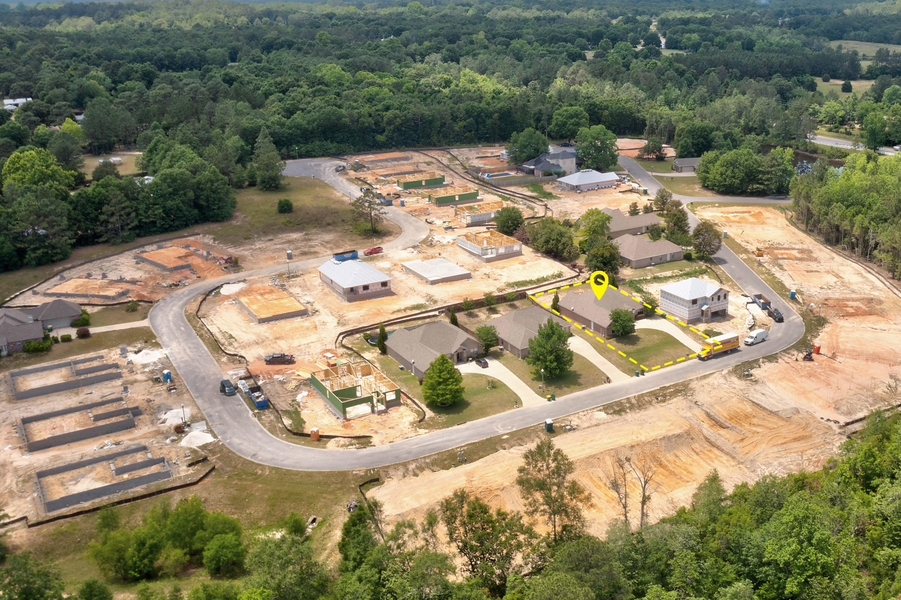 LAKERIDGE EST - Residential