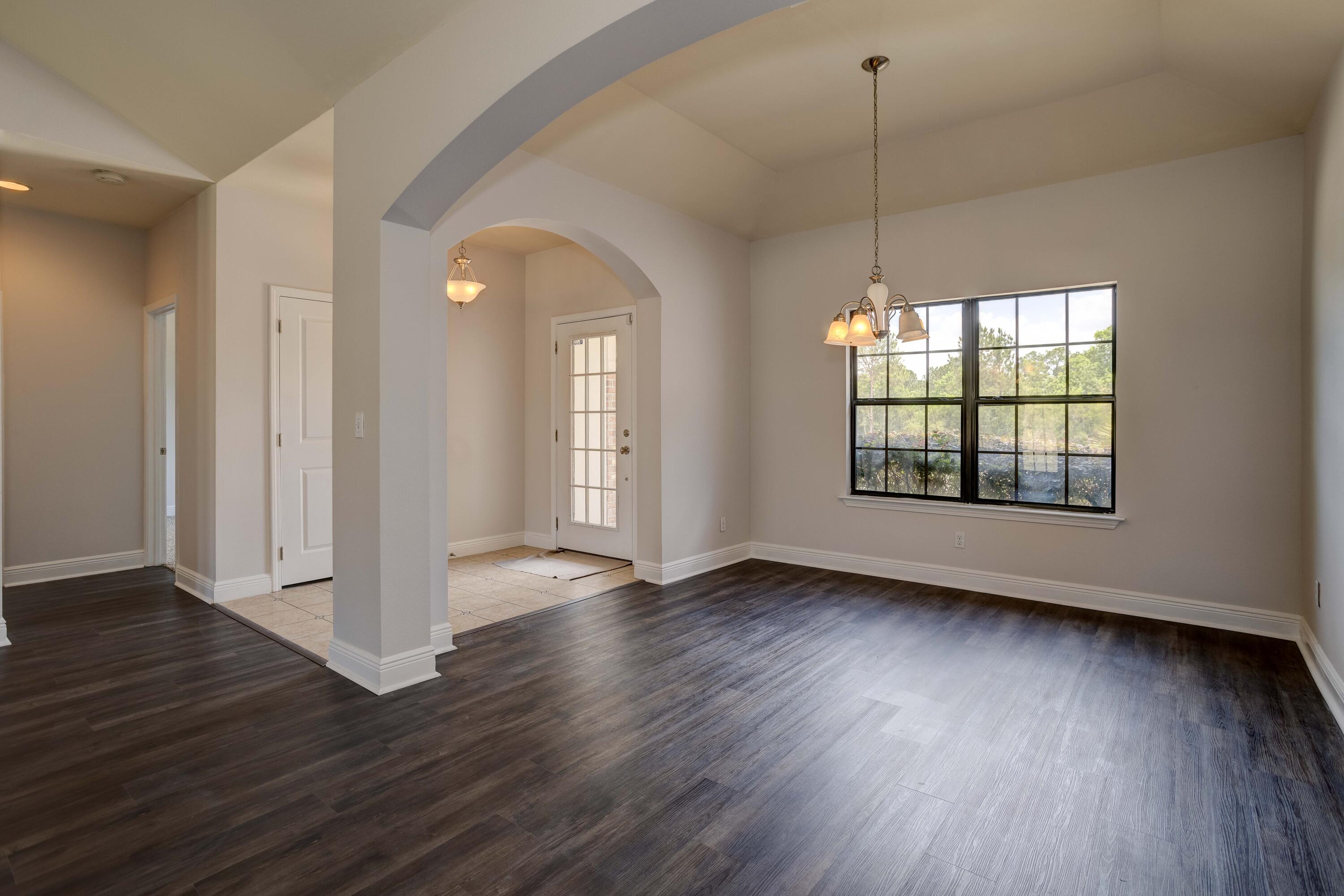 LAKERIDGE EST - Residential