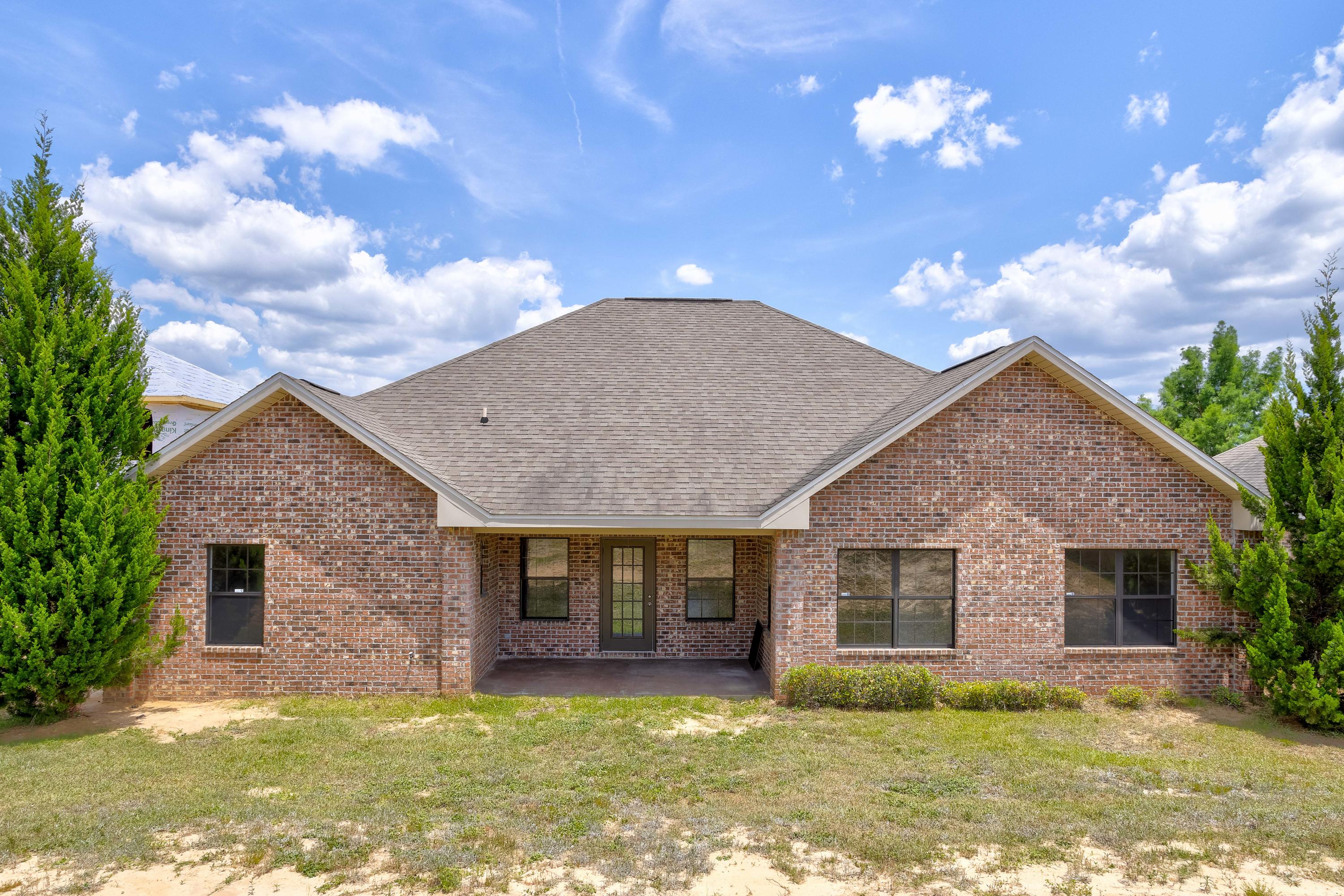 LAKERIDGE EST - Residential