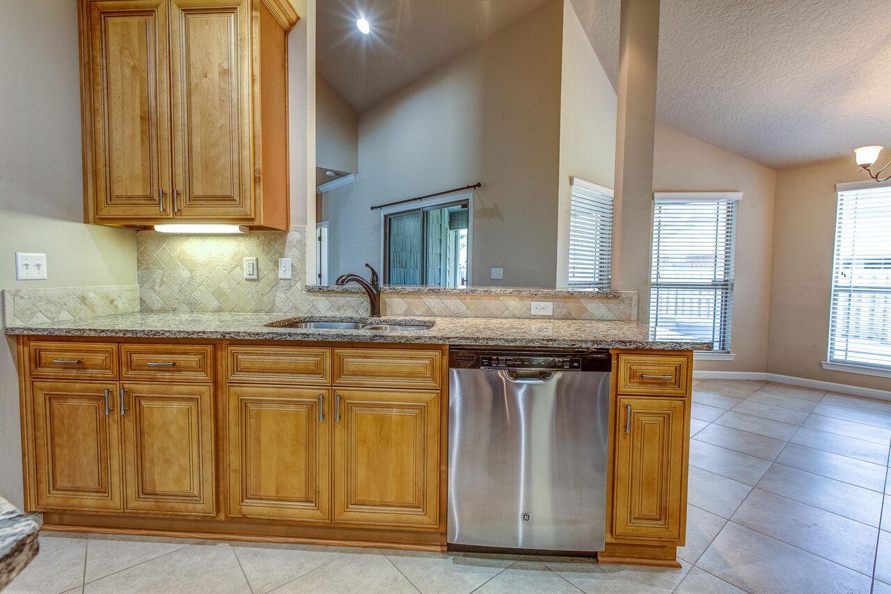 KAITLYNS PRESERVE - Residential