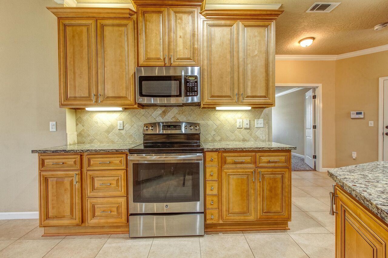 KAITLYNS PRESERVE - Residential