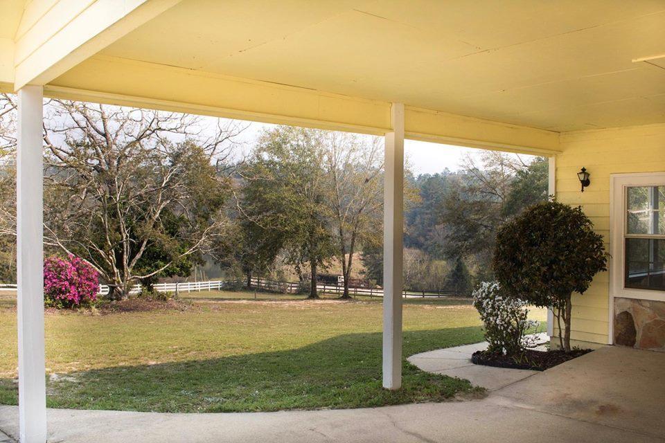 KENNEDY LAKE (UNRECORDED) - Residential