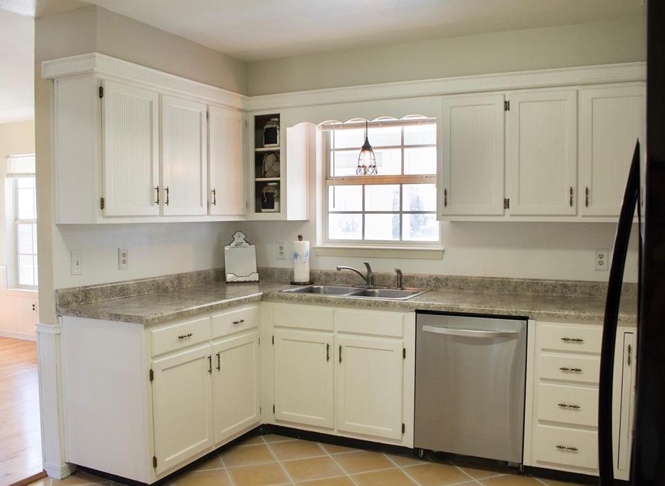 KENNEDY LAKE (UNRECORDED) - Residential