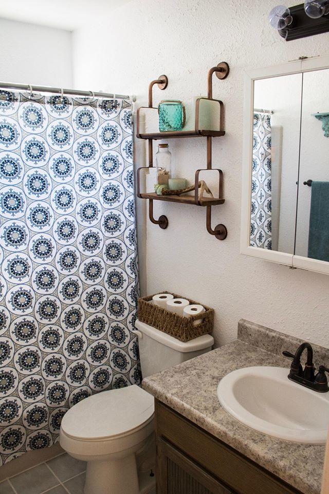 KENNEDY LAKE (UNRECORDED) - Residential