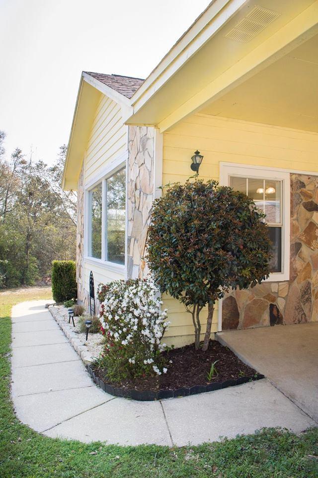 KENNEDY LAKE (UNRECORDED) - Residential