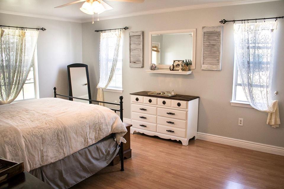 KENNEDY LAKE (UNRECORDED) - Residential