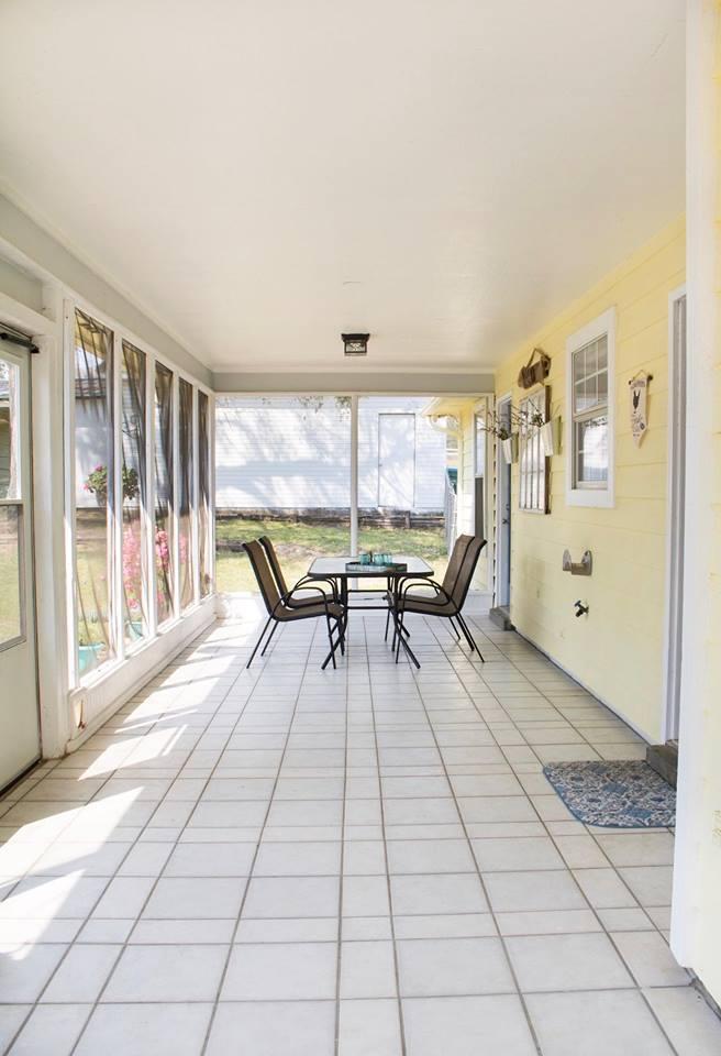 KENNEDY LAKE (UNRECORDED) - Residential