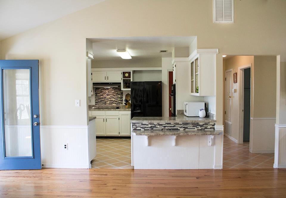 KENNEDY LAKE (UNRECORDED) - Residential