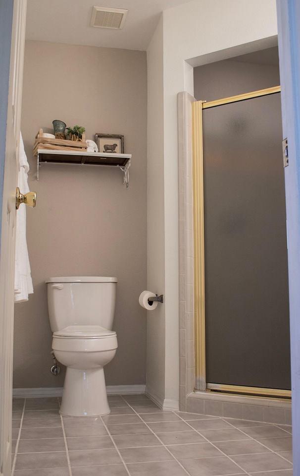 KENNEDY LAKE (UNRECORDED) - Residential