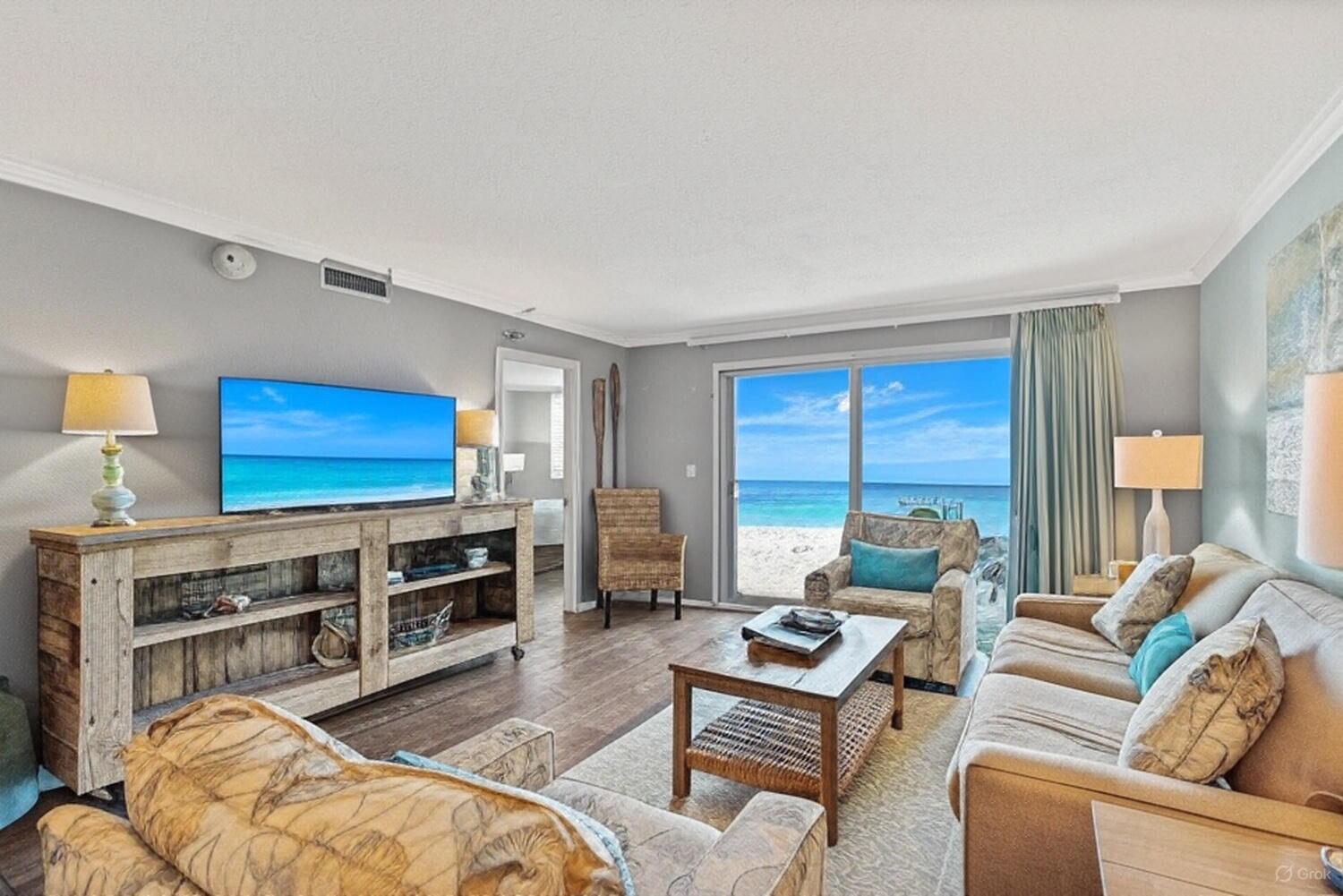 ISLANDER CONDO - Residential