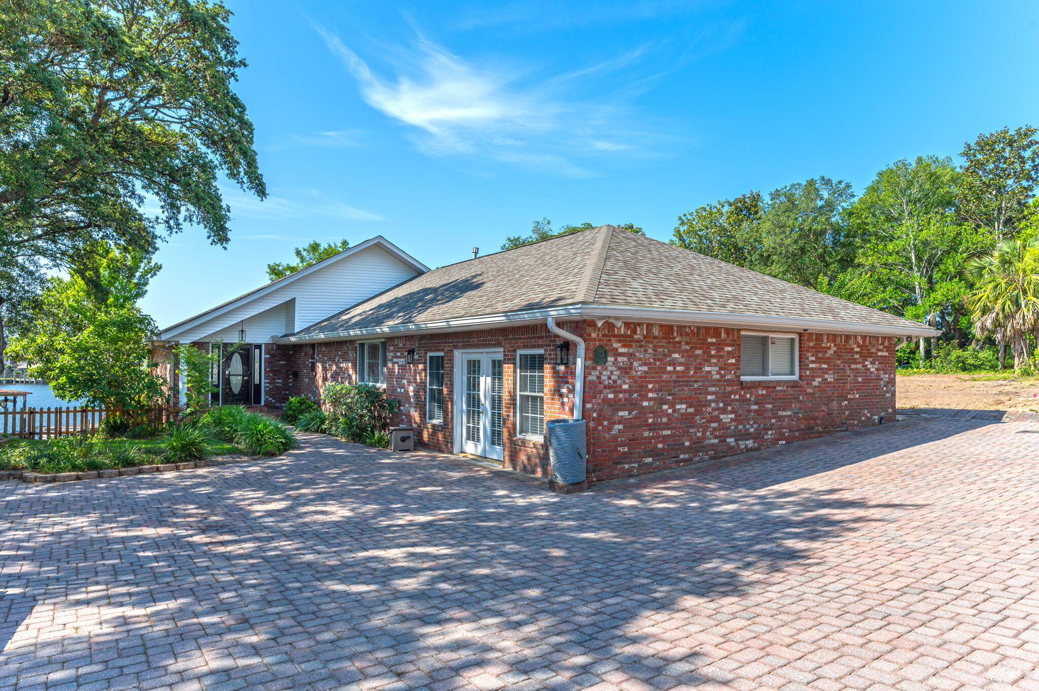 SUNSET BEACH - Residential