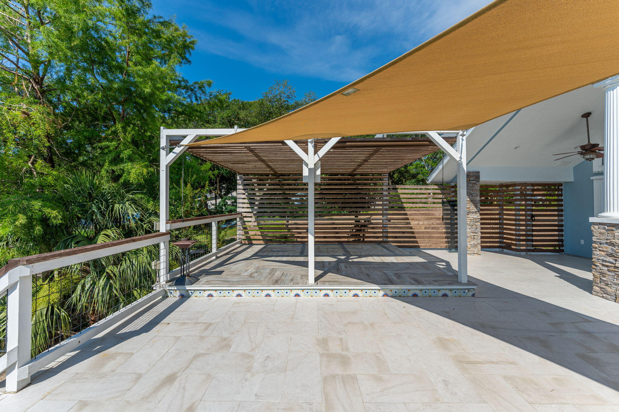 SUNSET BEACH - Residential