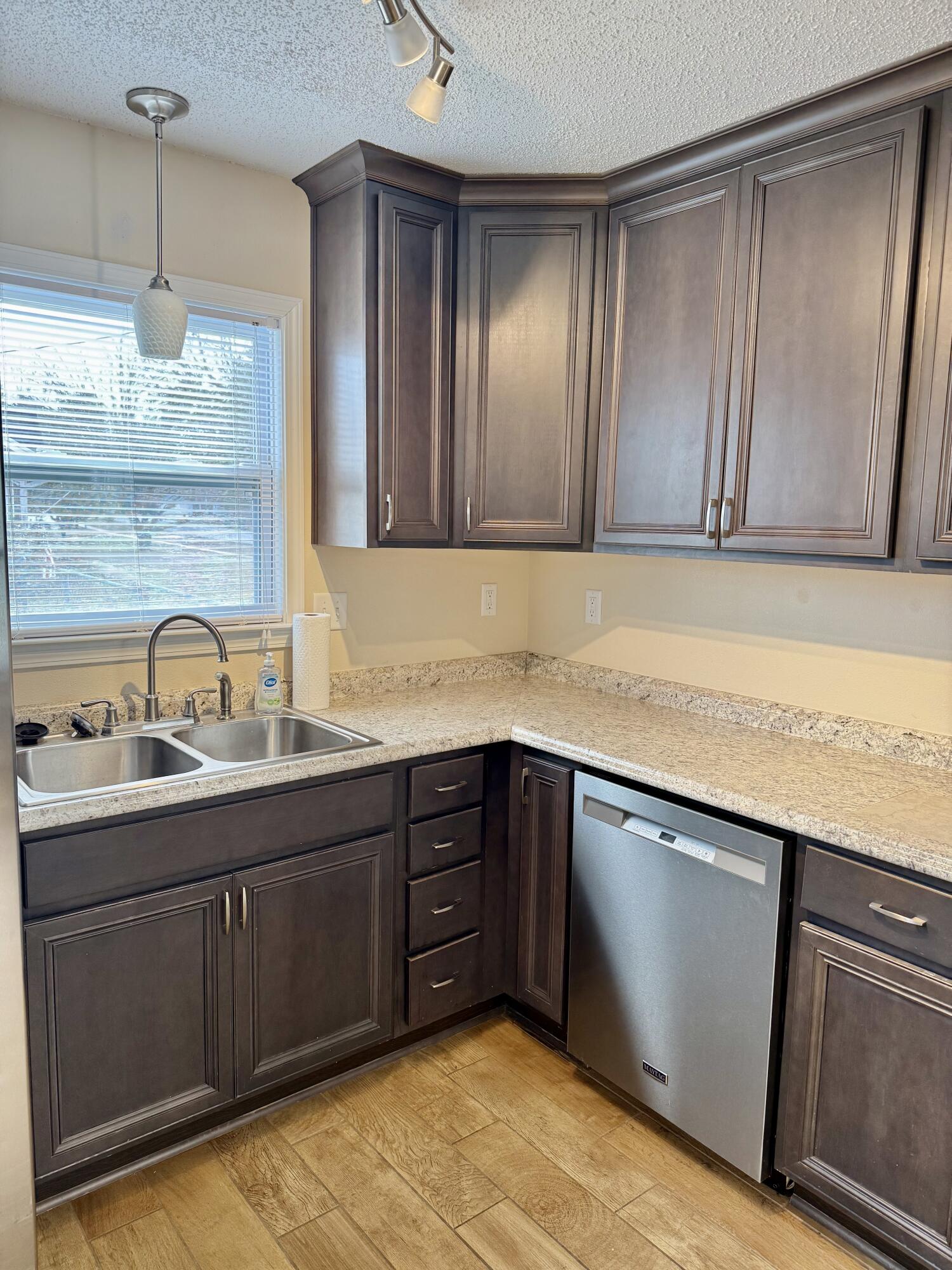 SHOAL WOODS - Residential