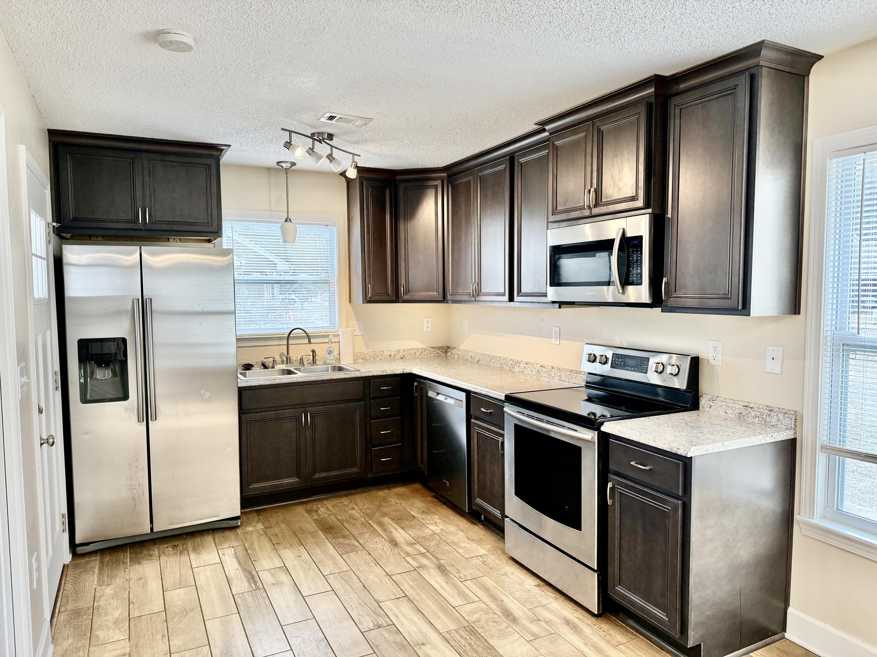 SHOAL WOODS - Residential