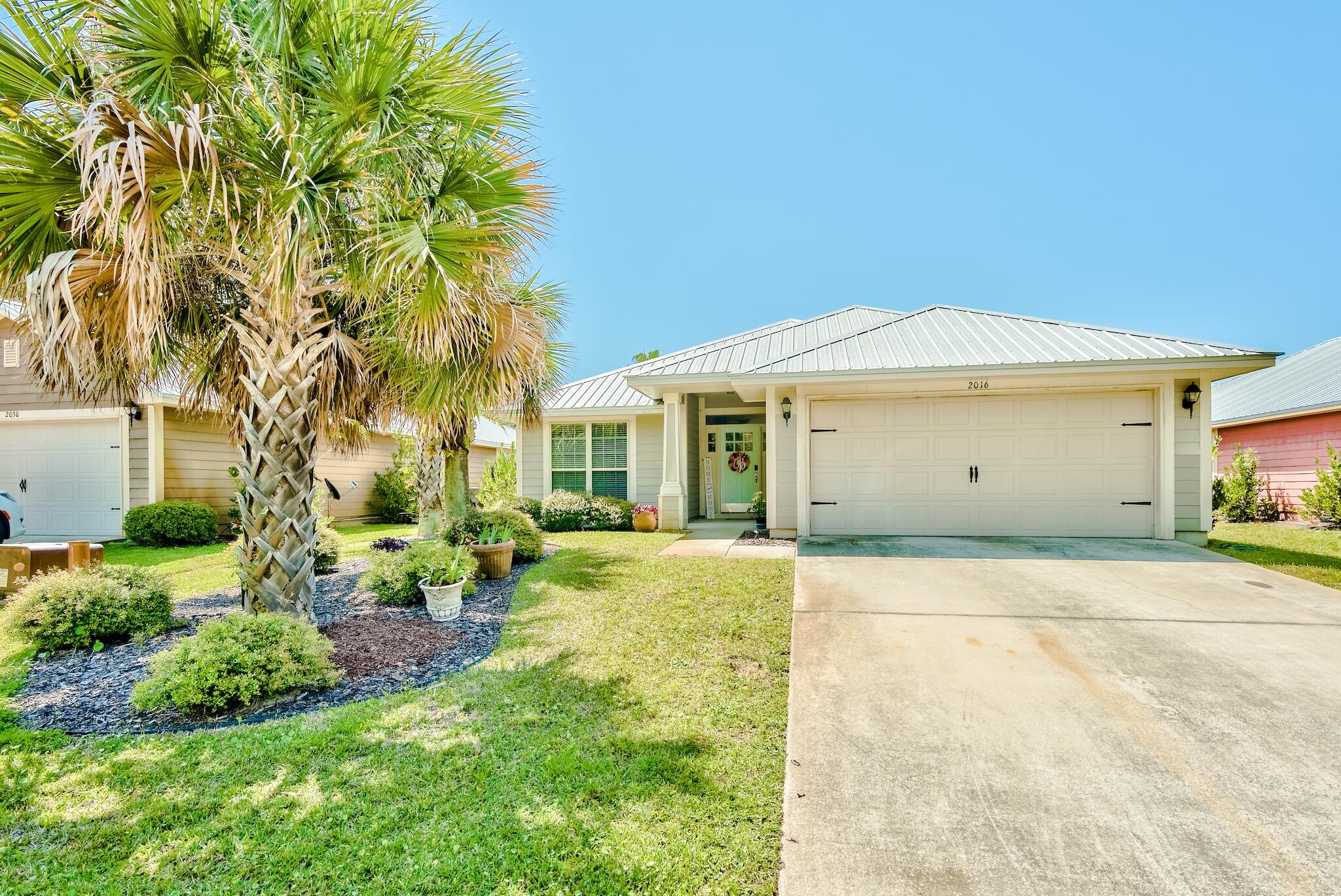 EAGLE BAY - Residential