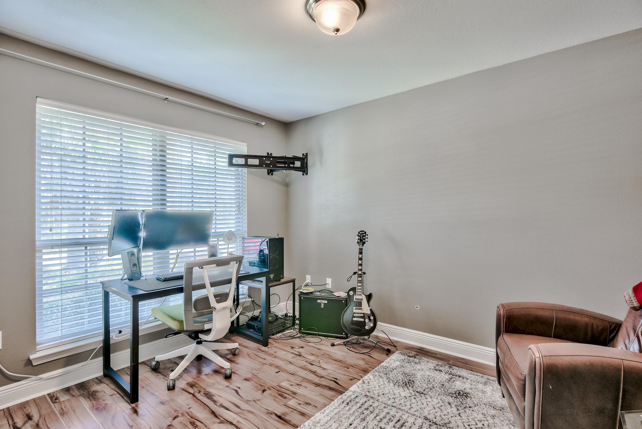 EAGLE BAY - Residential