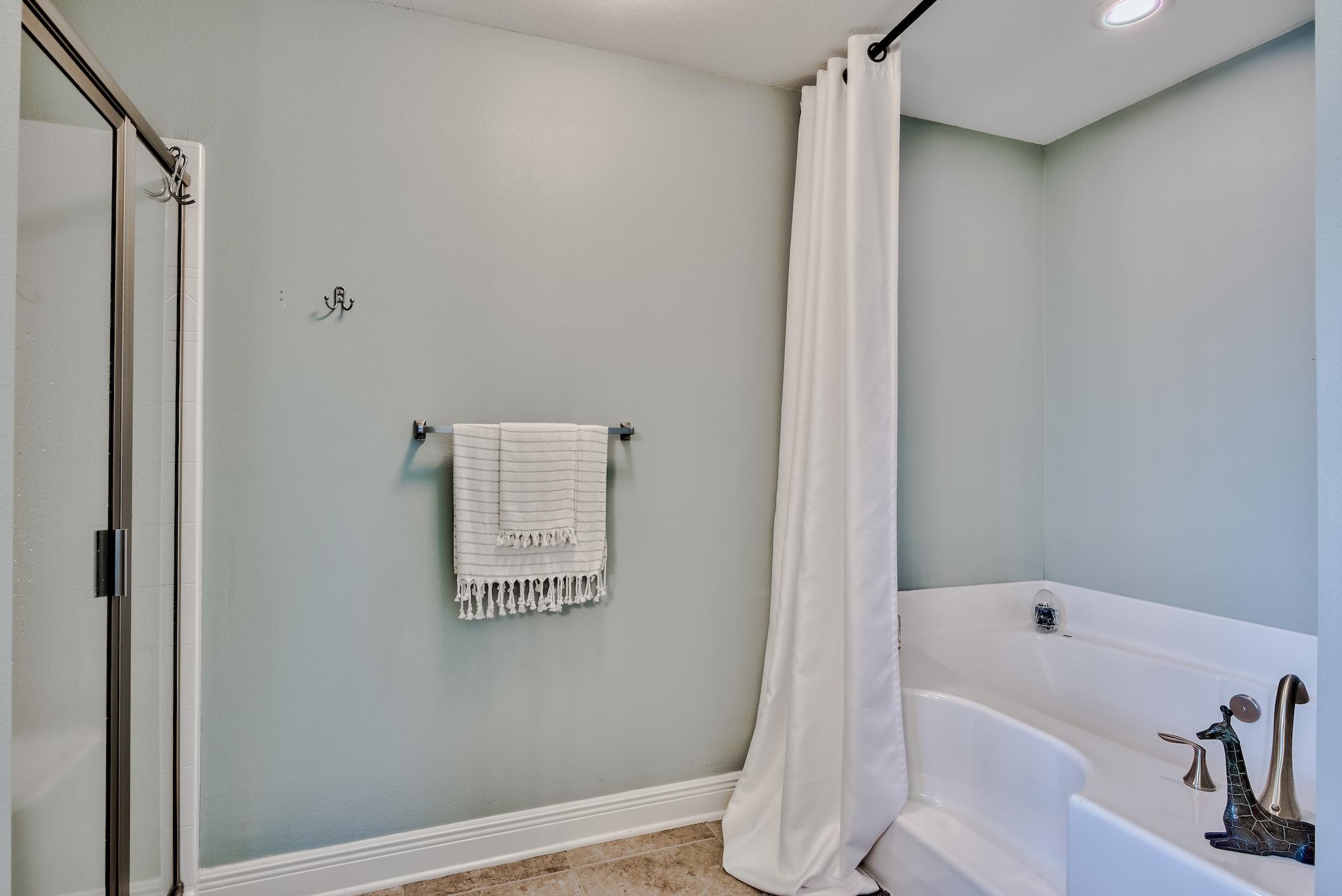 EAGLE BAY - Residential