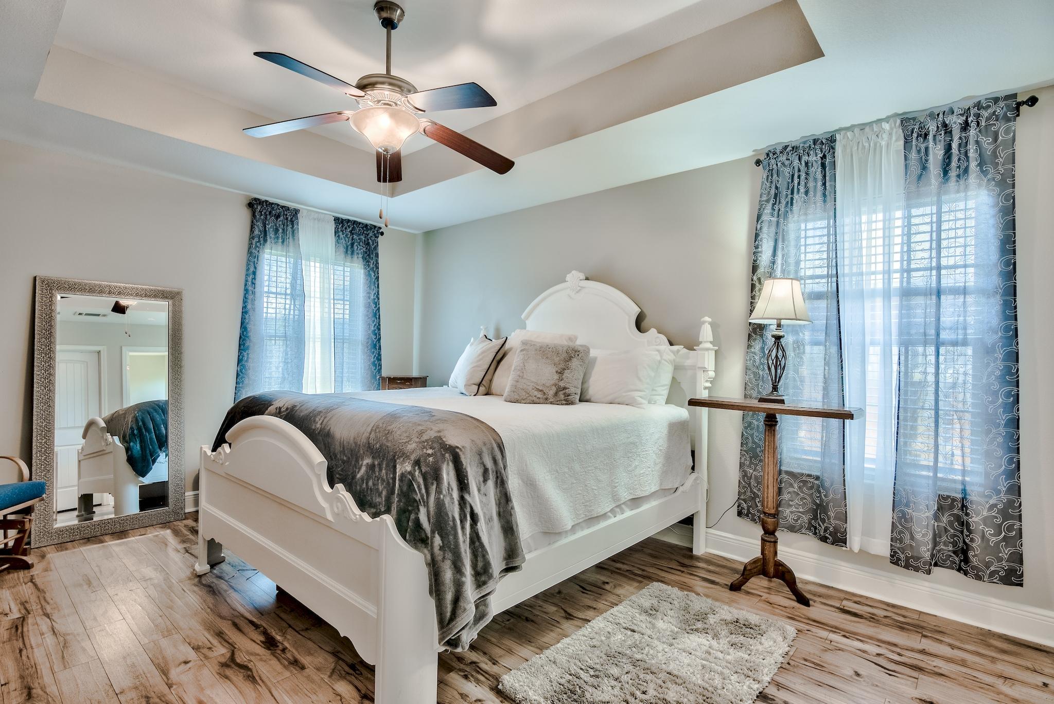 EAGLE BAY - Residential