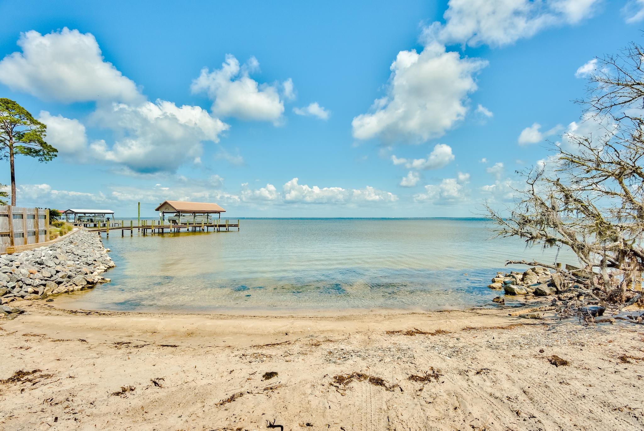 EAGLE BAY - Residential