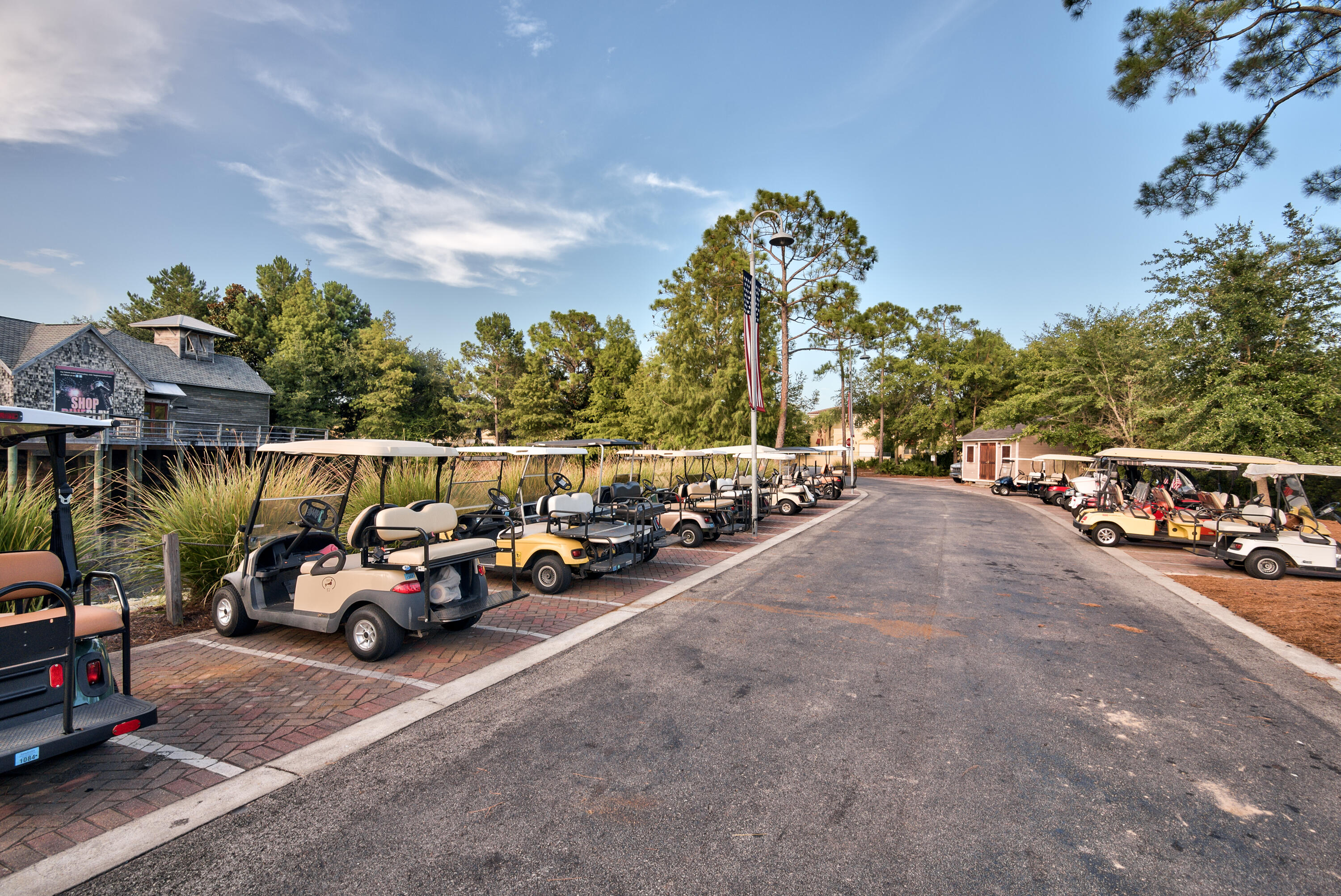 BAYSIDE CONDO SANDESTIN - Residential