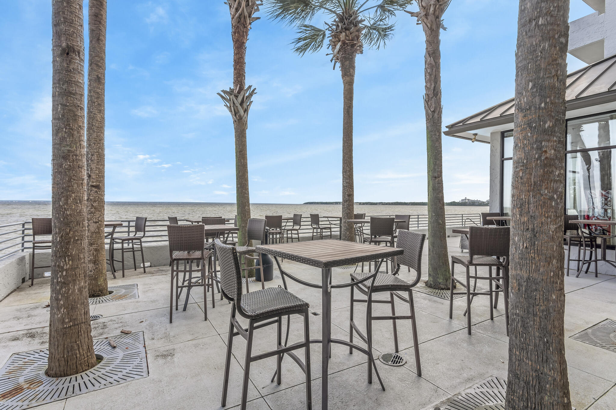 BAYSIDE CONDO SANDESTIN - Residential