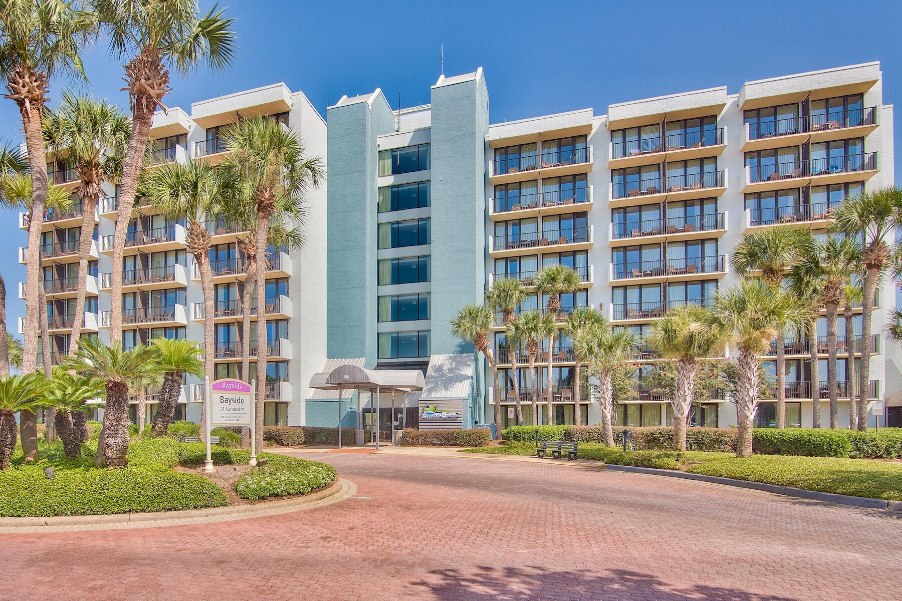 BAYSIDE CONDO SANDESTIN - Residential