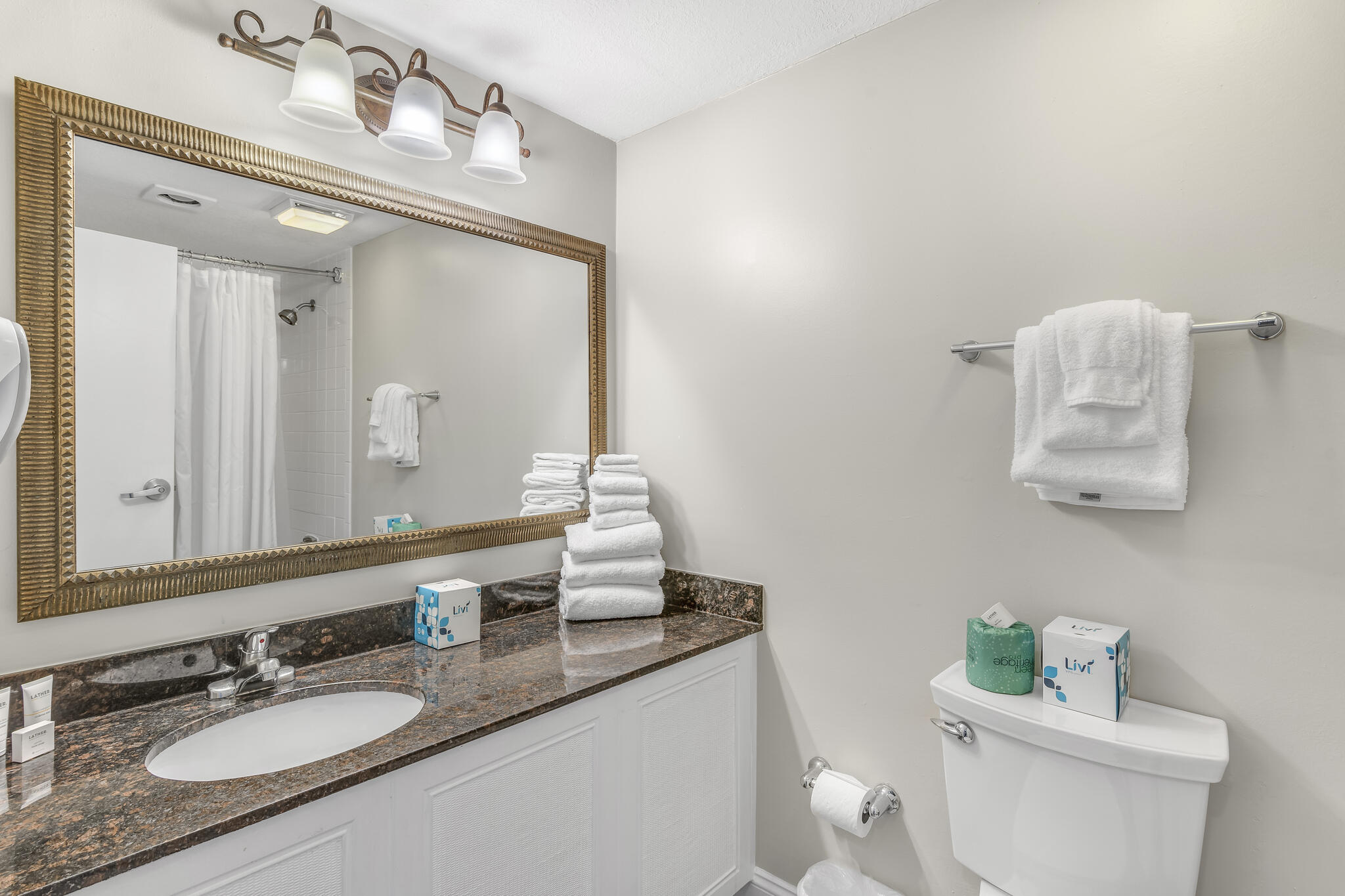 BAYSIDE CONDO SANDESTIN - Residential