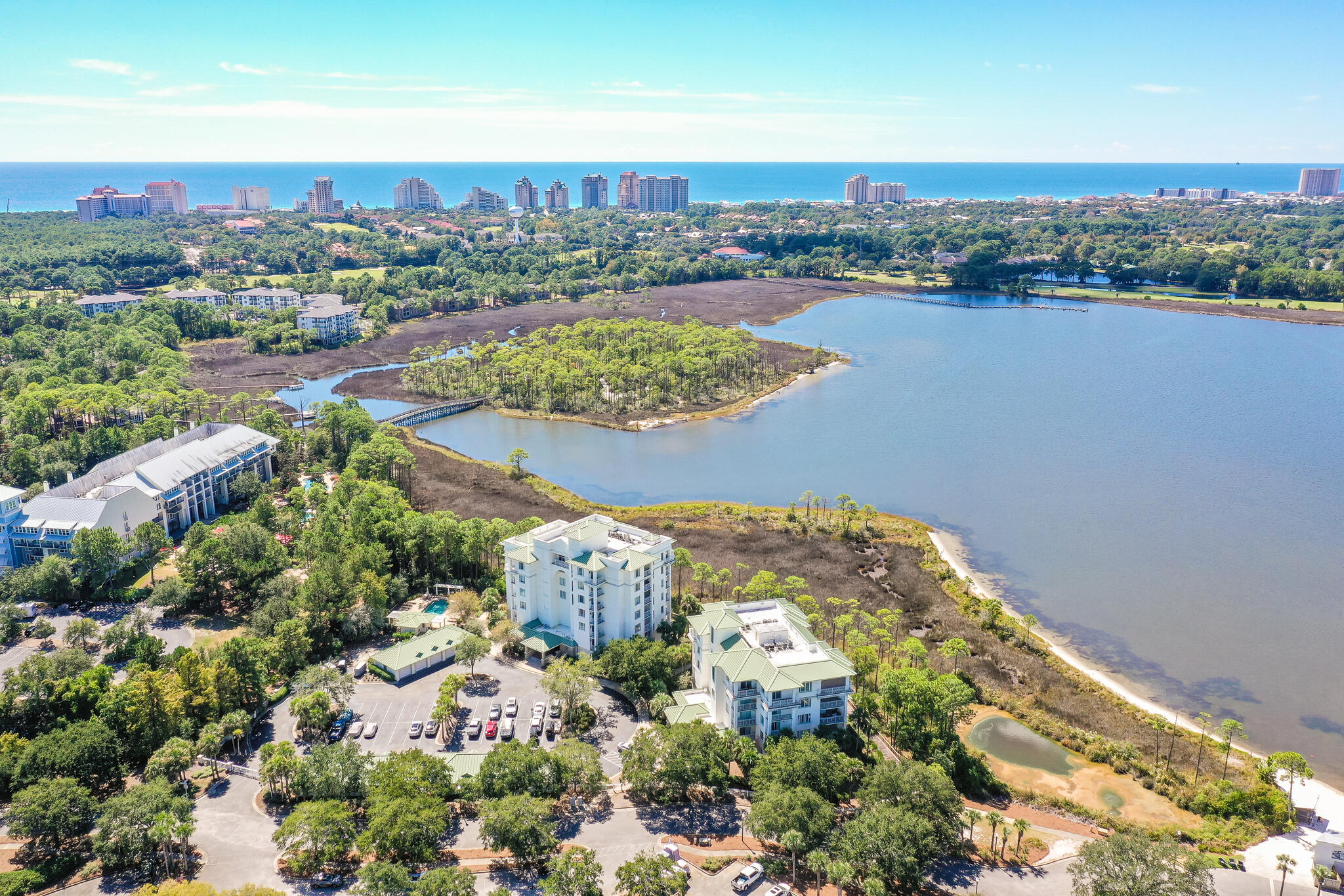 BAYSIDE CONDO SANDESTIN - Residential