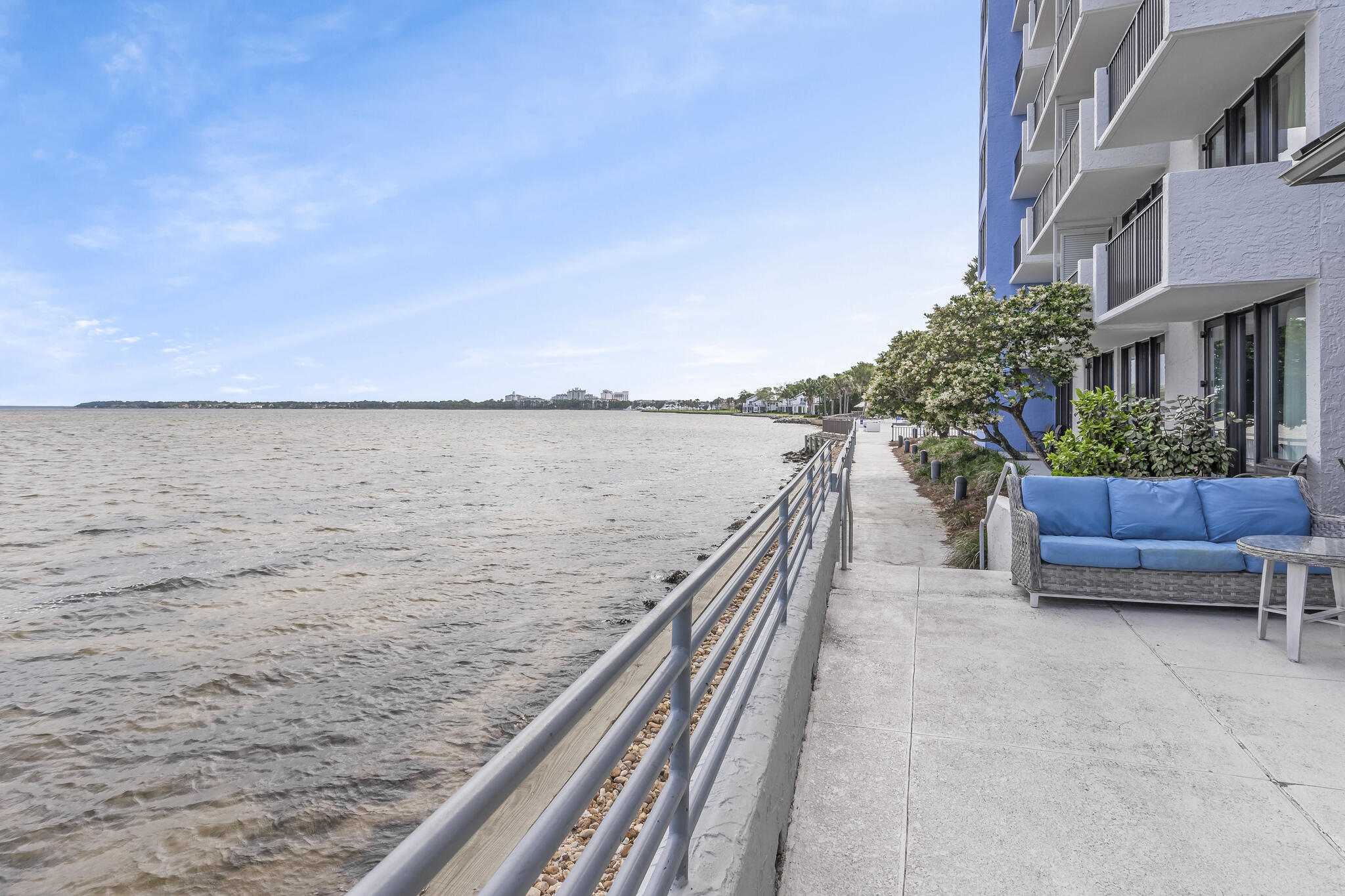 BAYSIDE CONDO SANDESTIN - Residential