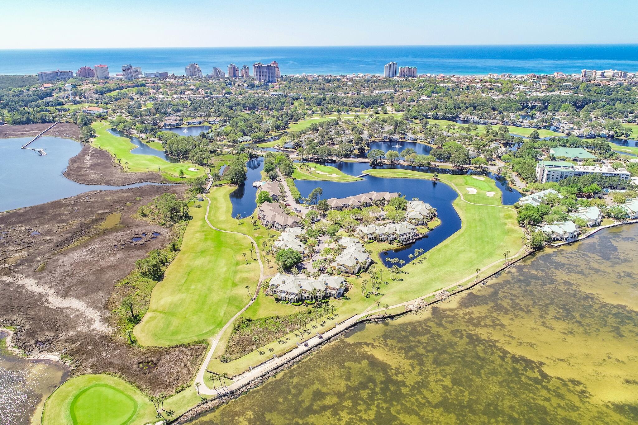 BAYSIDE CONDO SANDESTIN - Residential