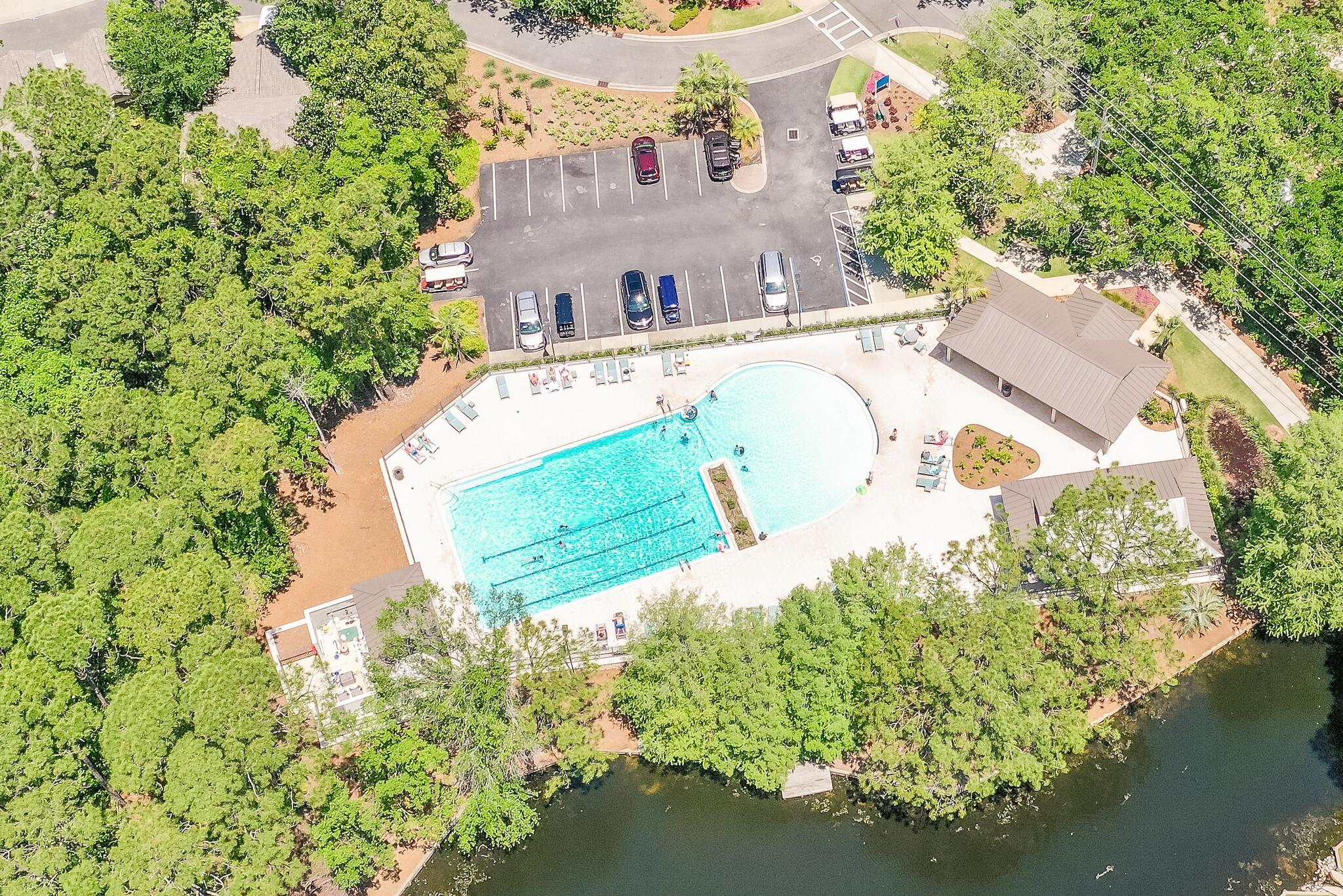 BAYSIDE CONDO SANDESTIN - Residential