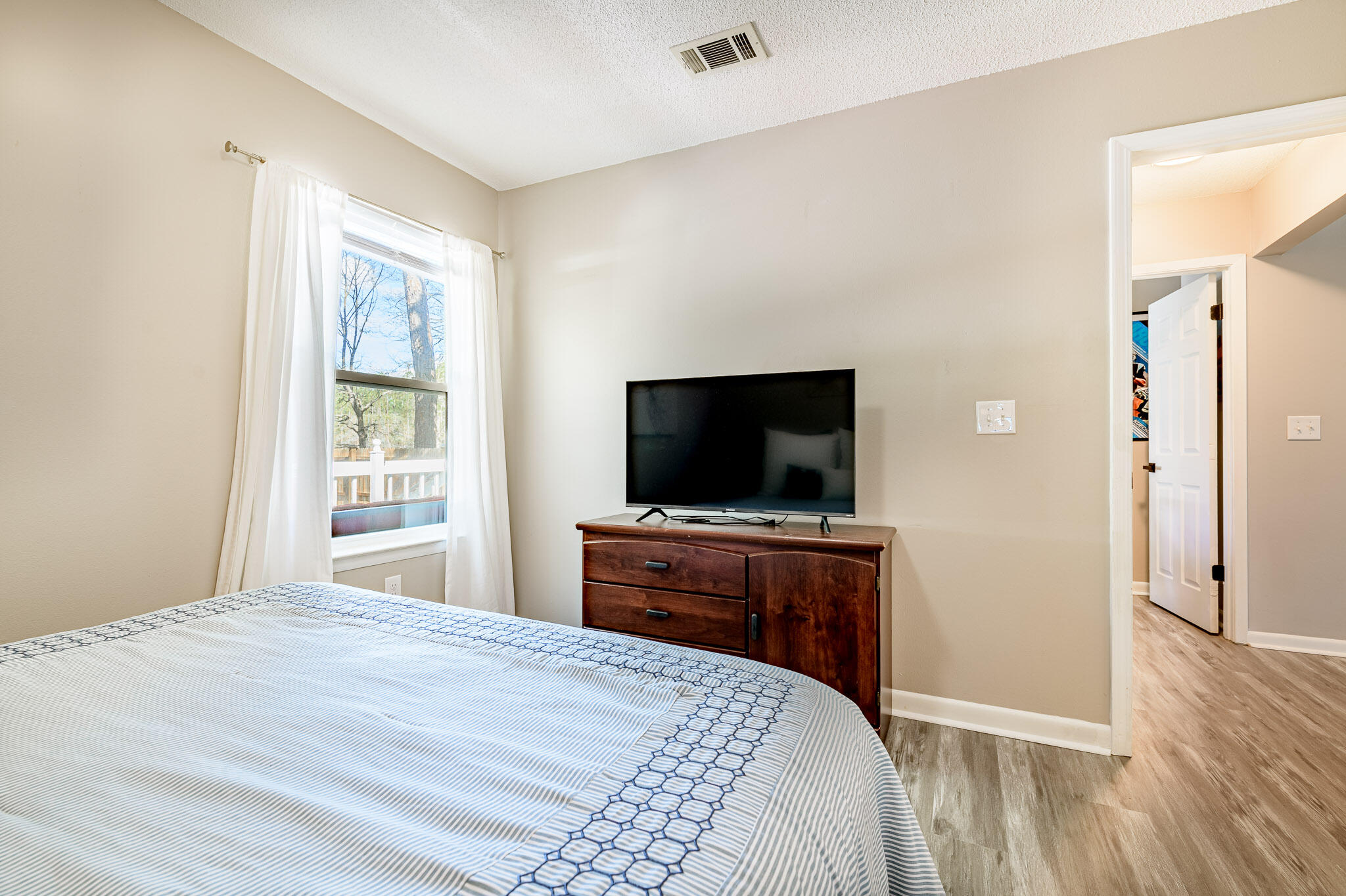 KELLY HILL ESTATES - Residential Lease