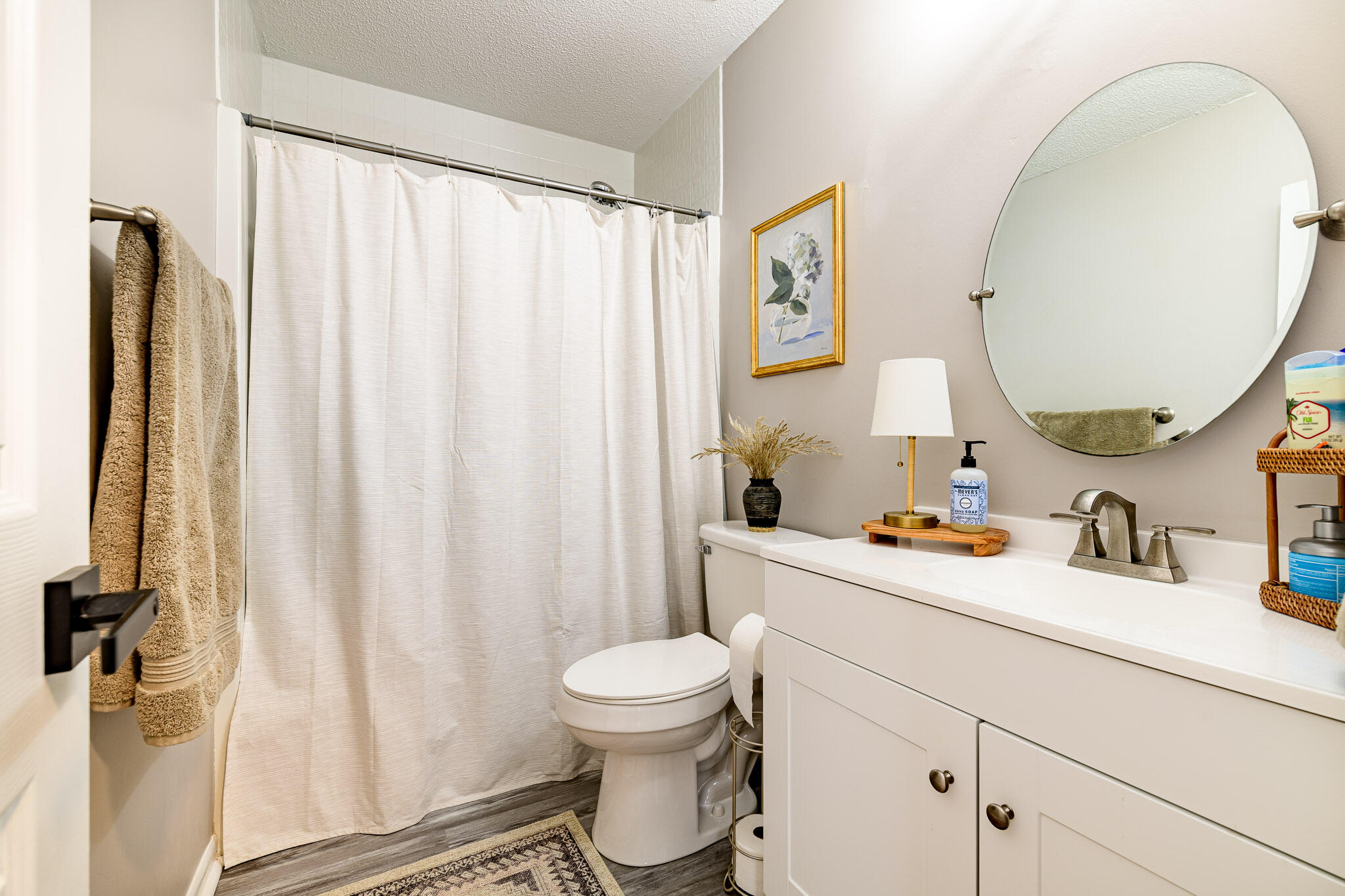 KELLY HILL ESTATES - Residential Lease