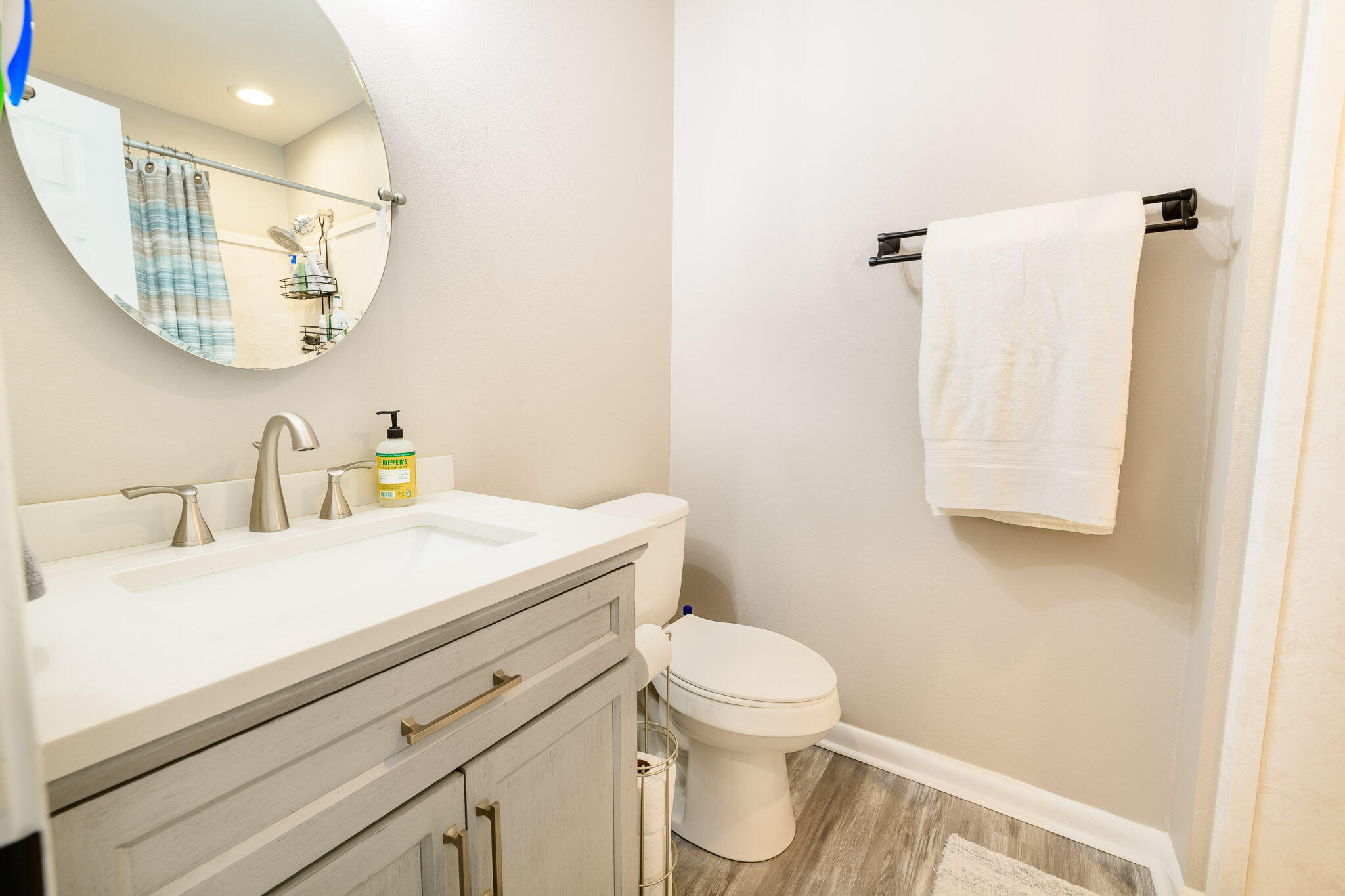 KELLY HILL ESTATES - Residential Lease