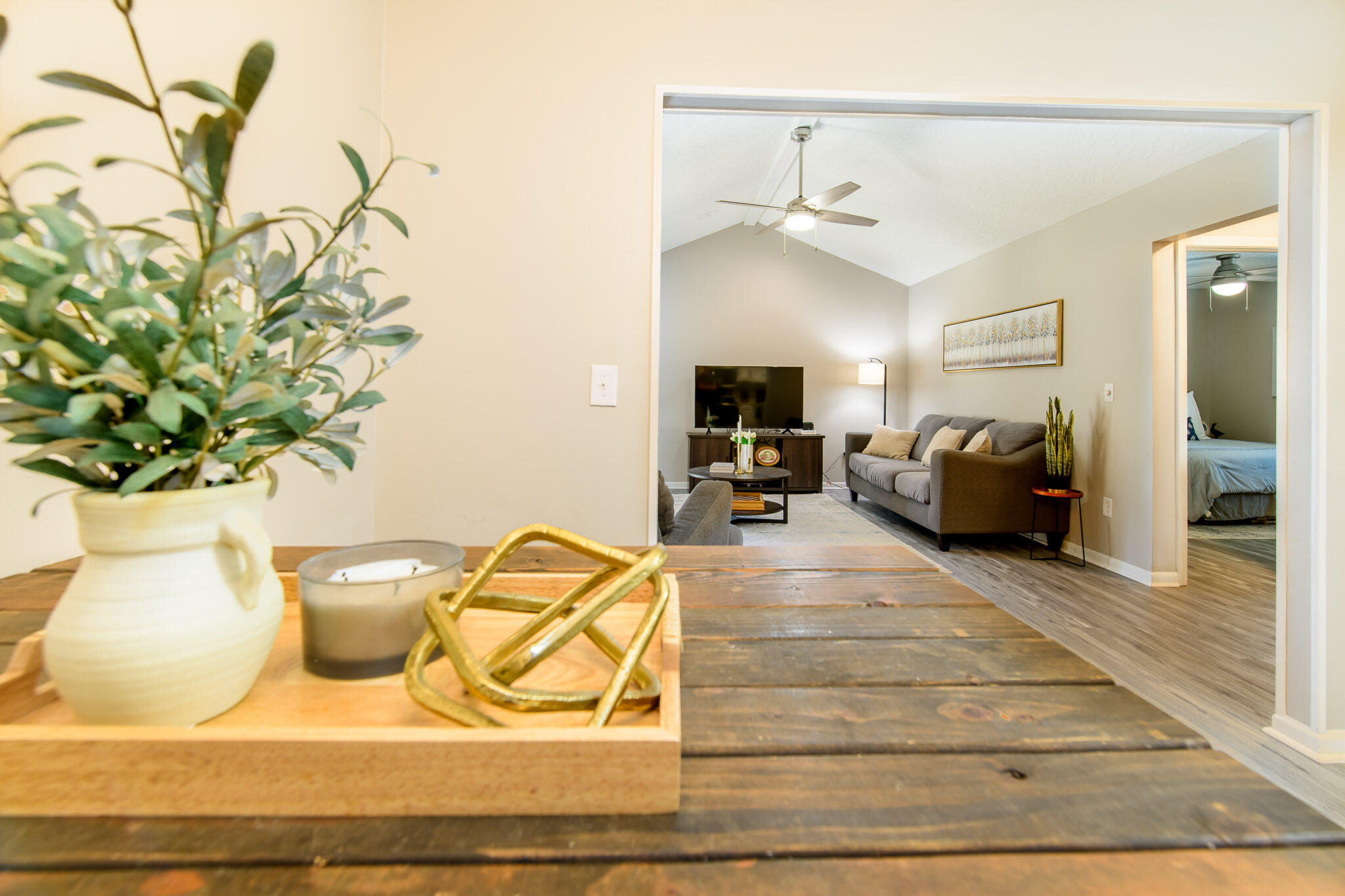 KELLY HILL ESTATES - Residential Lease