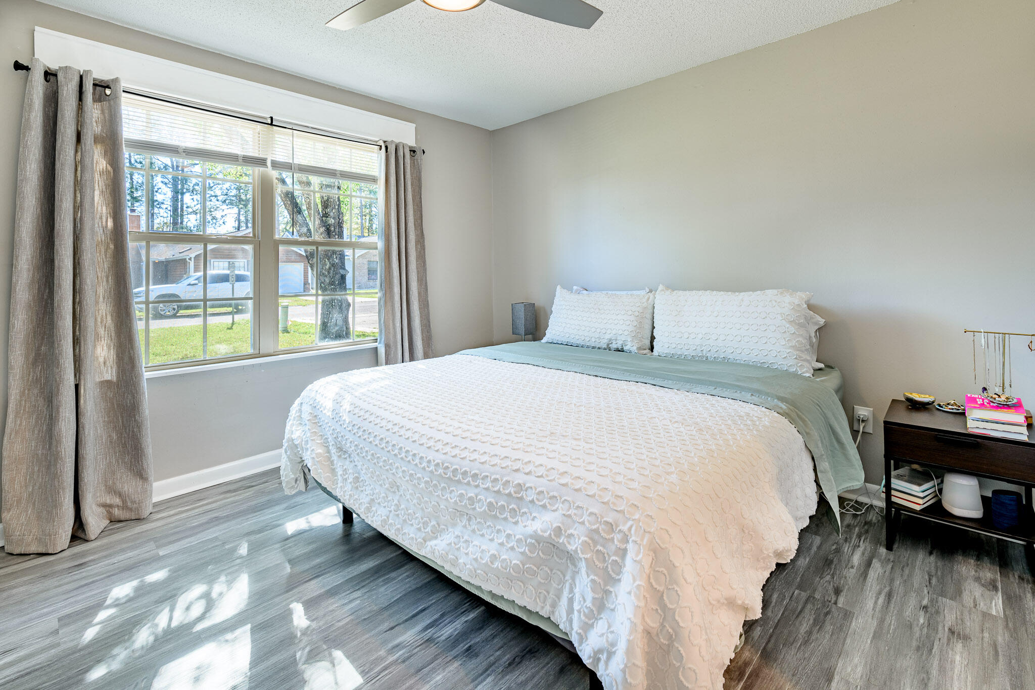 KELLY HILL ESTATES - Residential Lease