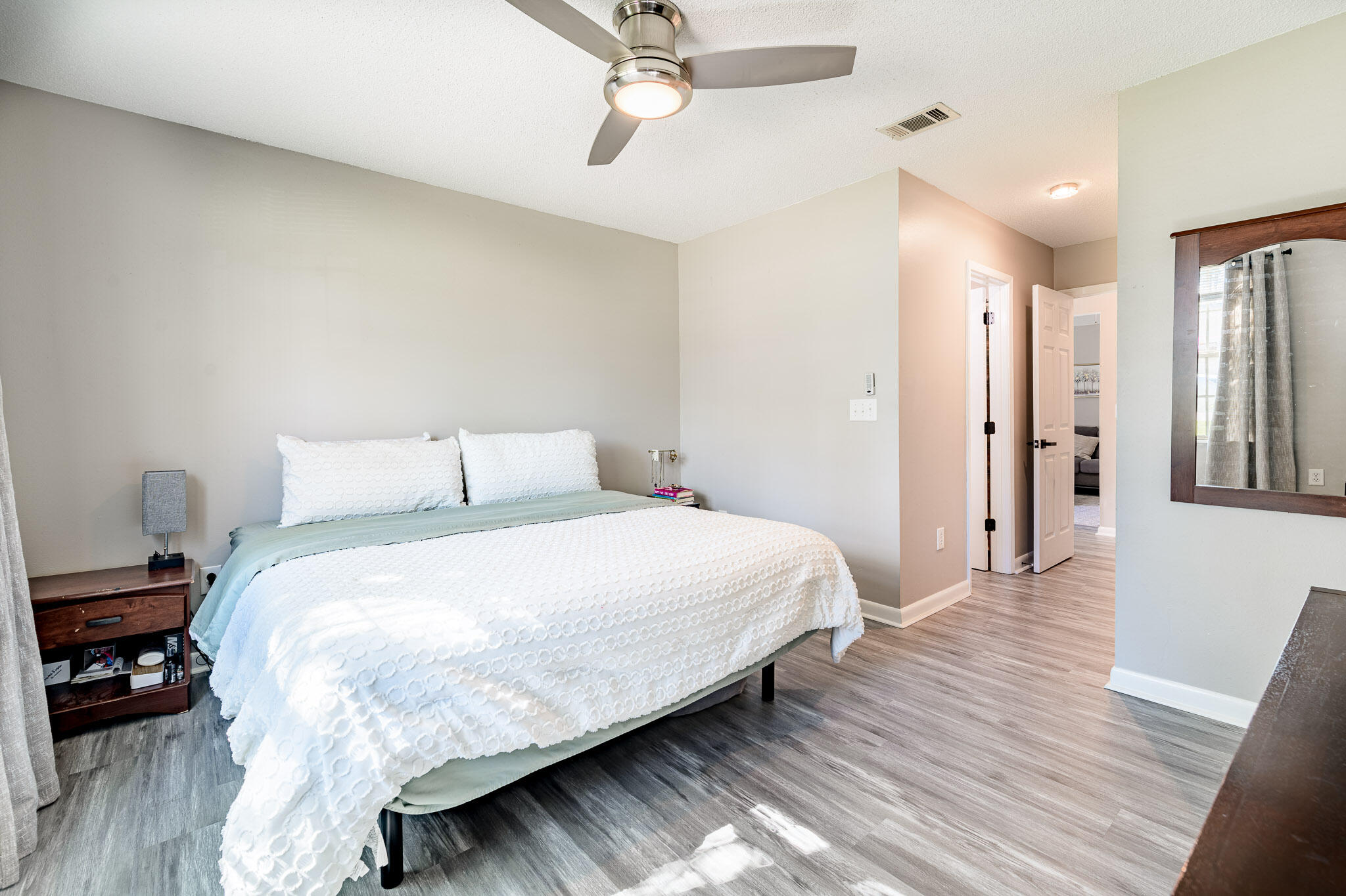 KELLY HILL ESTATES - Residential Lease