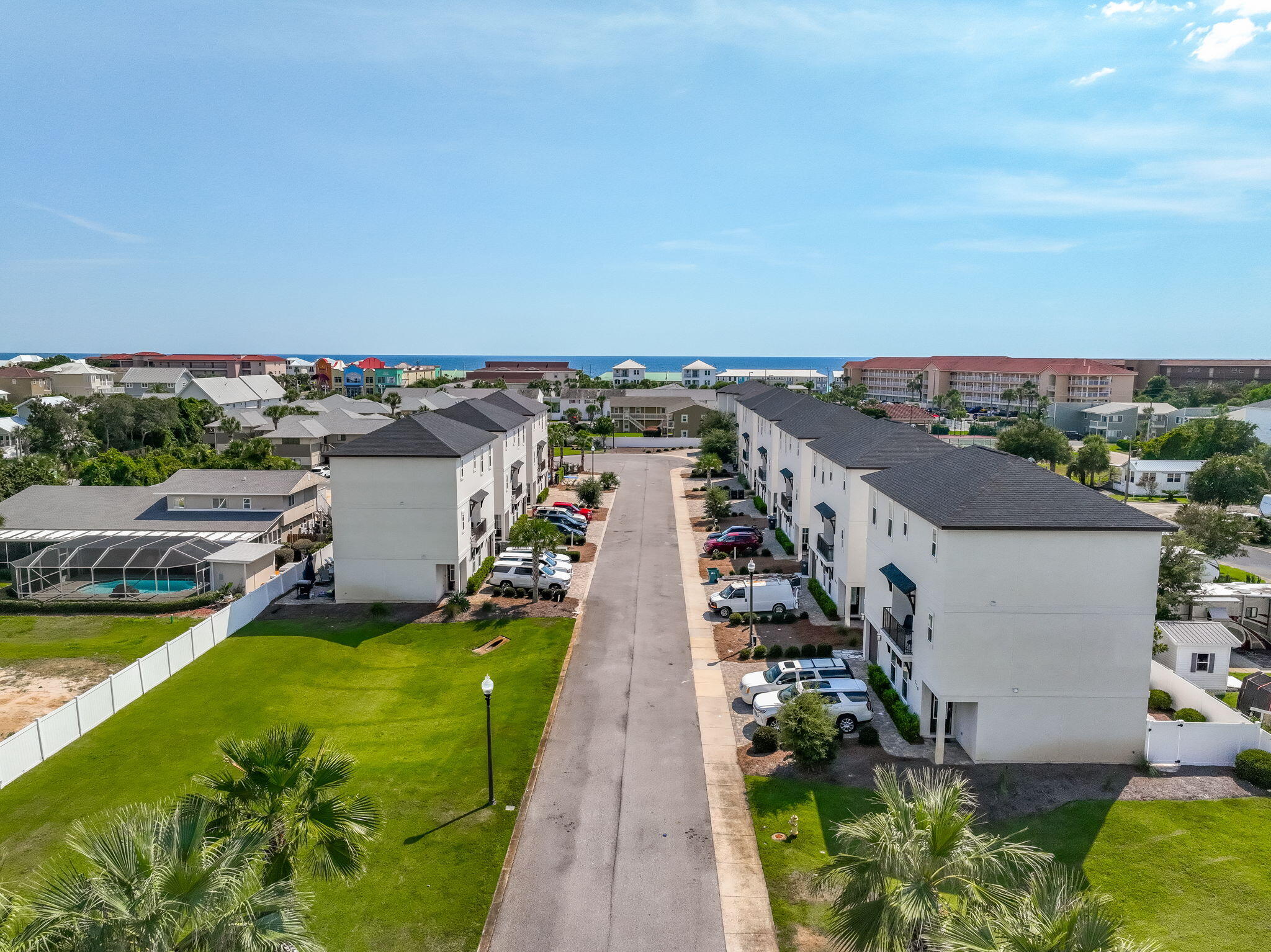Hidden Palms - Residential