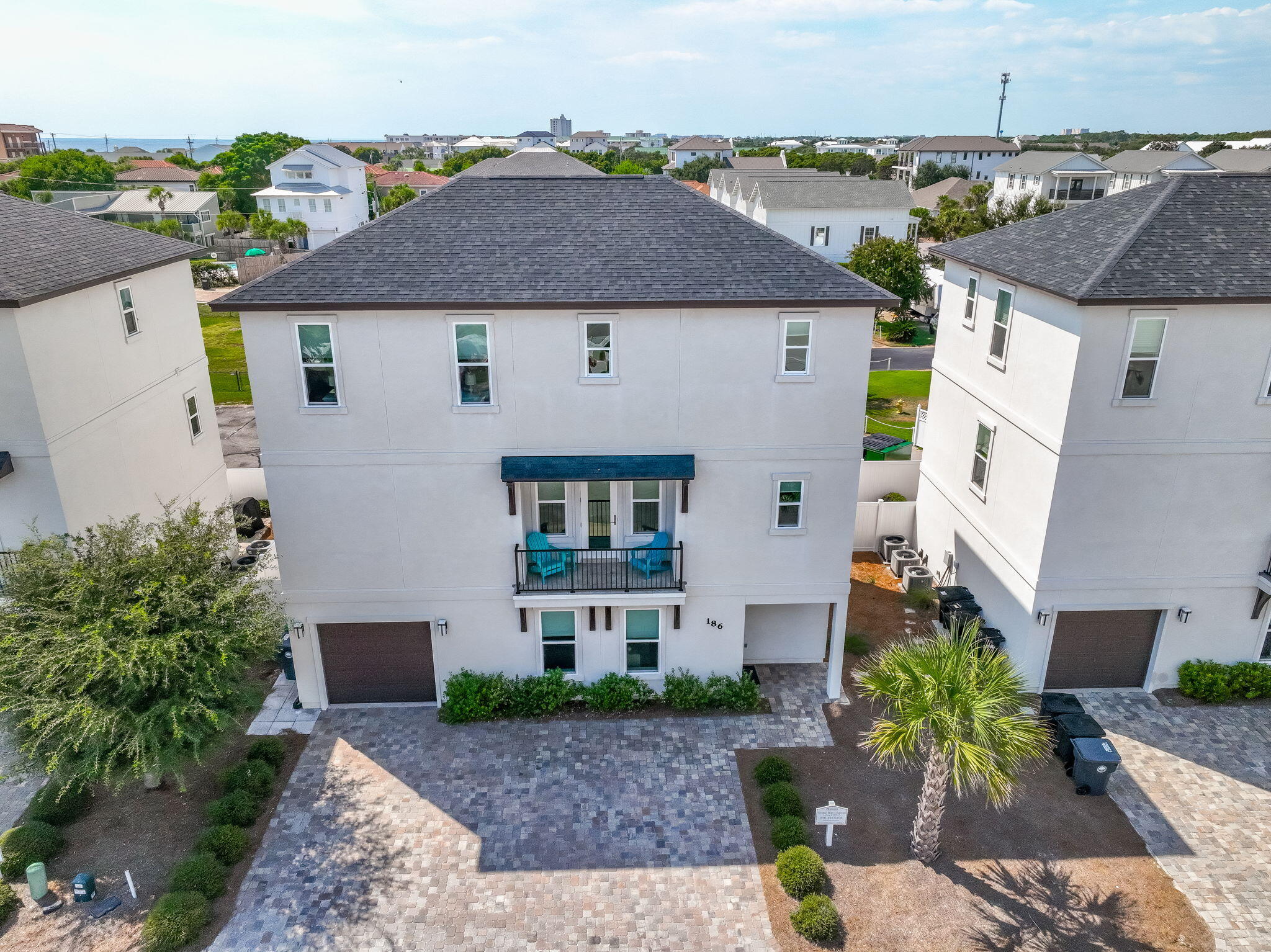 Hidden Palms - Residential