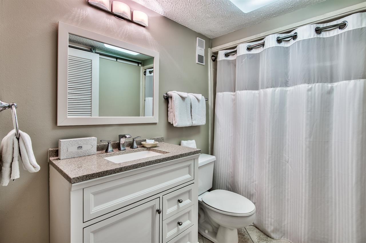 Jetty East Condominium - Residential