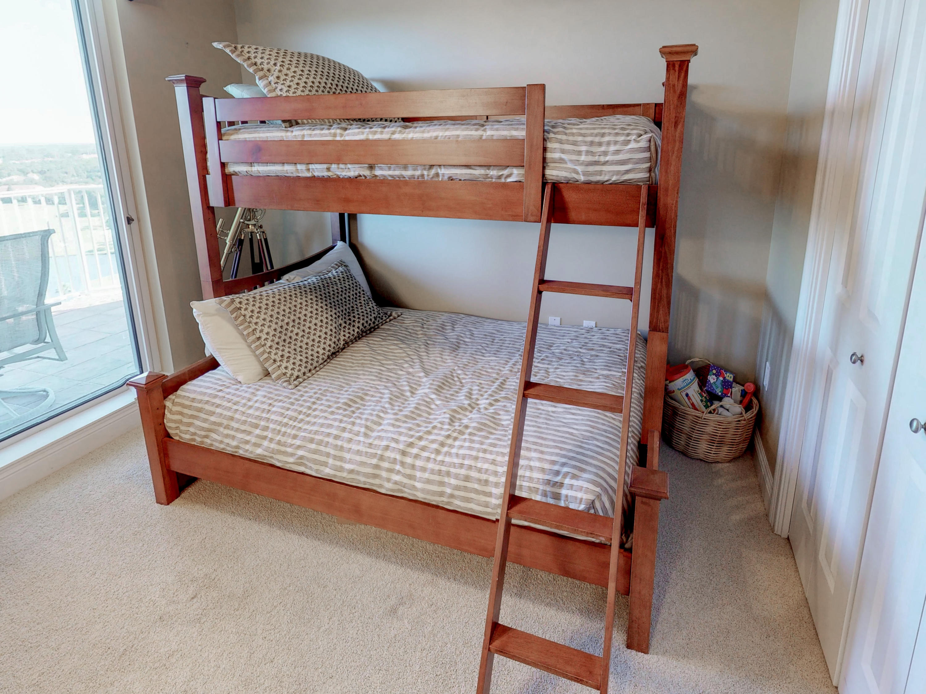 ONE BEACH CLUB DRIVE - Residential