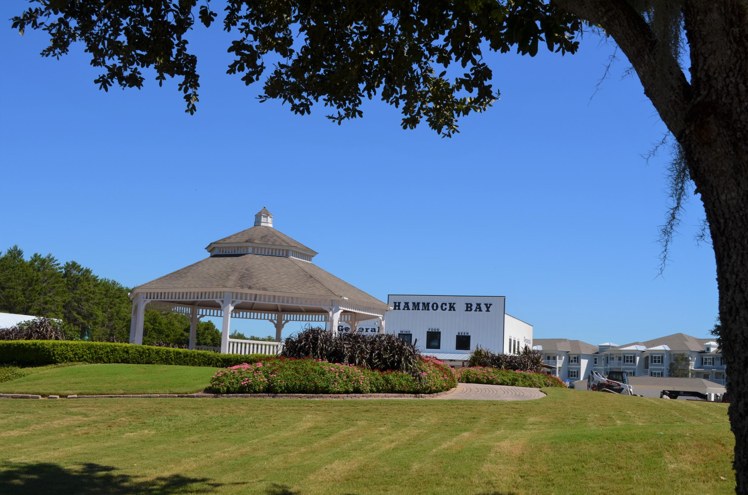 HAMMOCK BAY - Residential